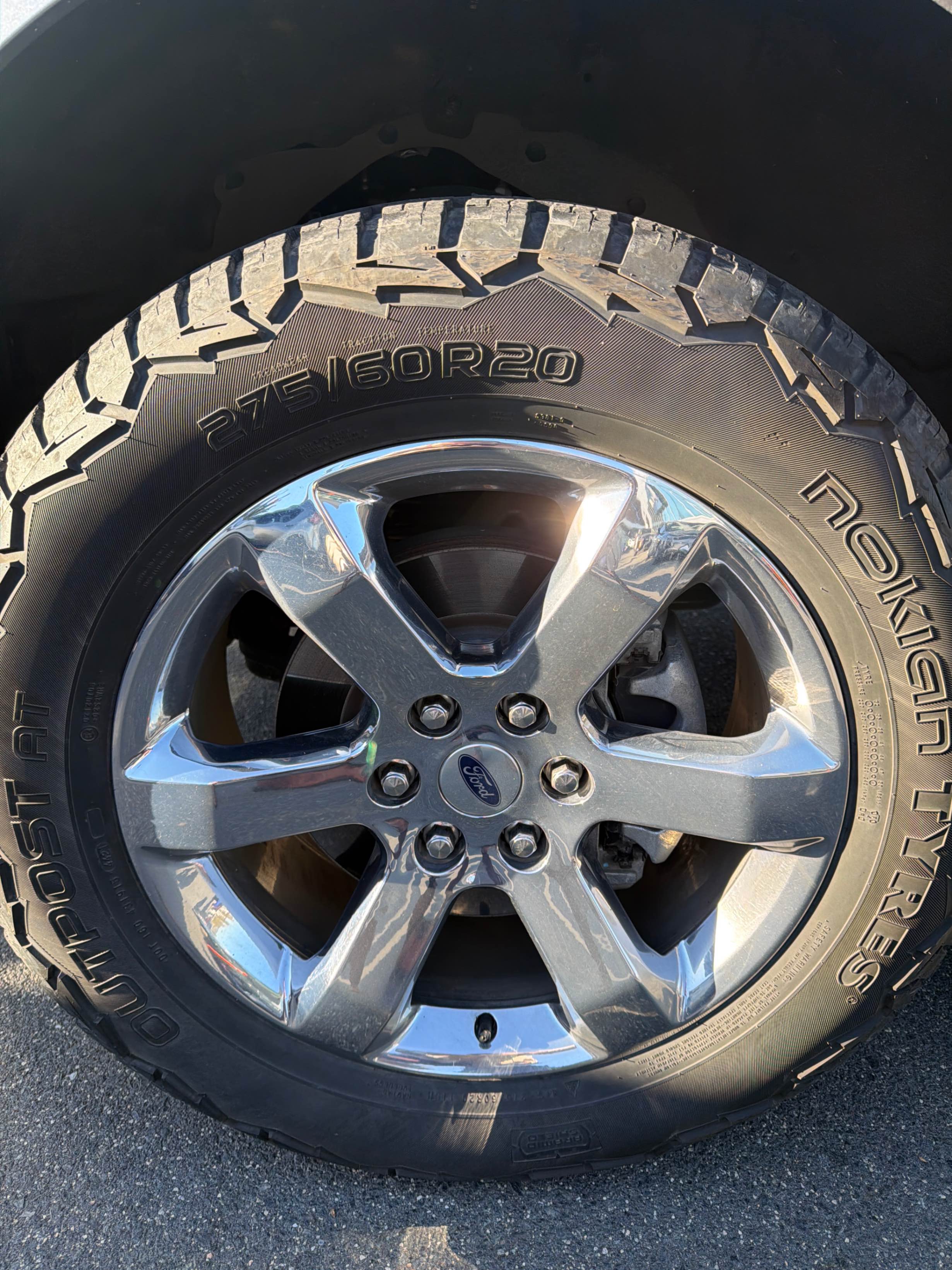 Снимка 7 от търг – 2022 FORD F-150 4WD SUPERCREW BOX с VIN 1FTFW1ED8NFA37179