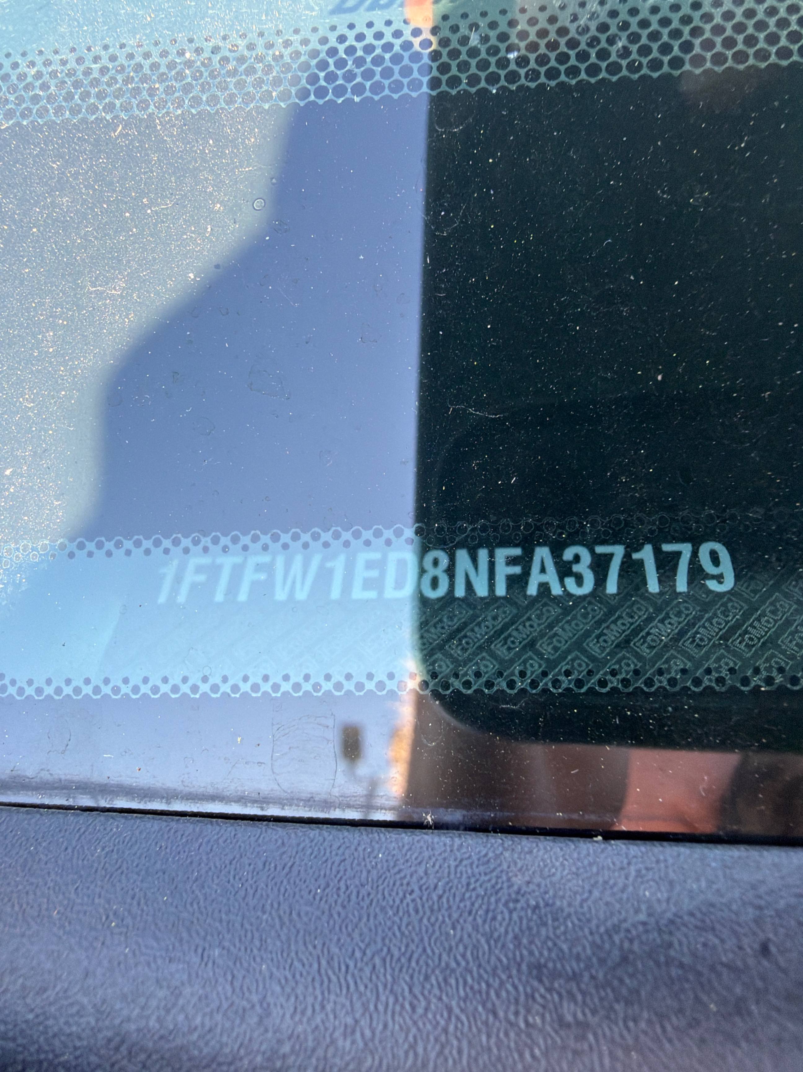 Снимка 10 от търг – 2022 FORD F-150 4WD SUPERCREW BOX с VIN 1FTFW1ED8NFA37179