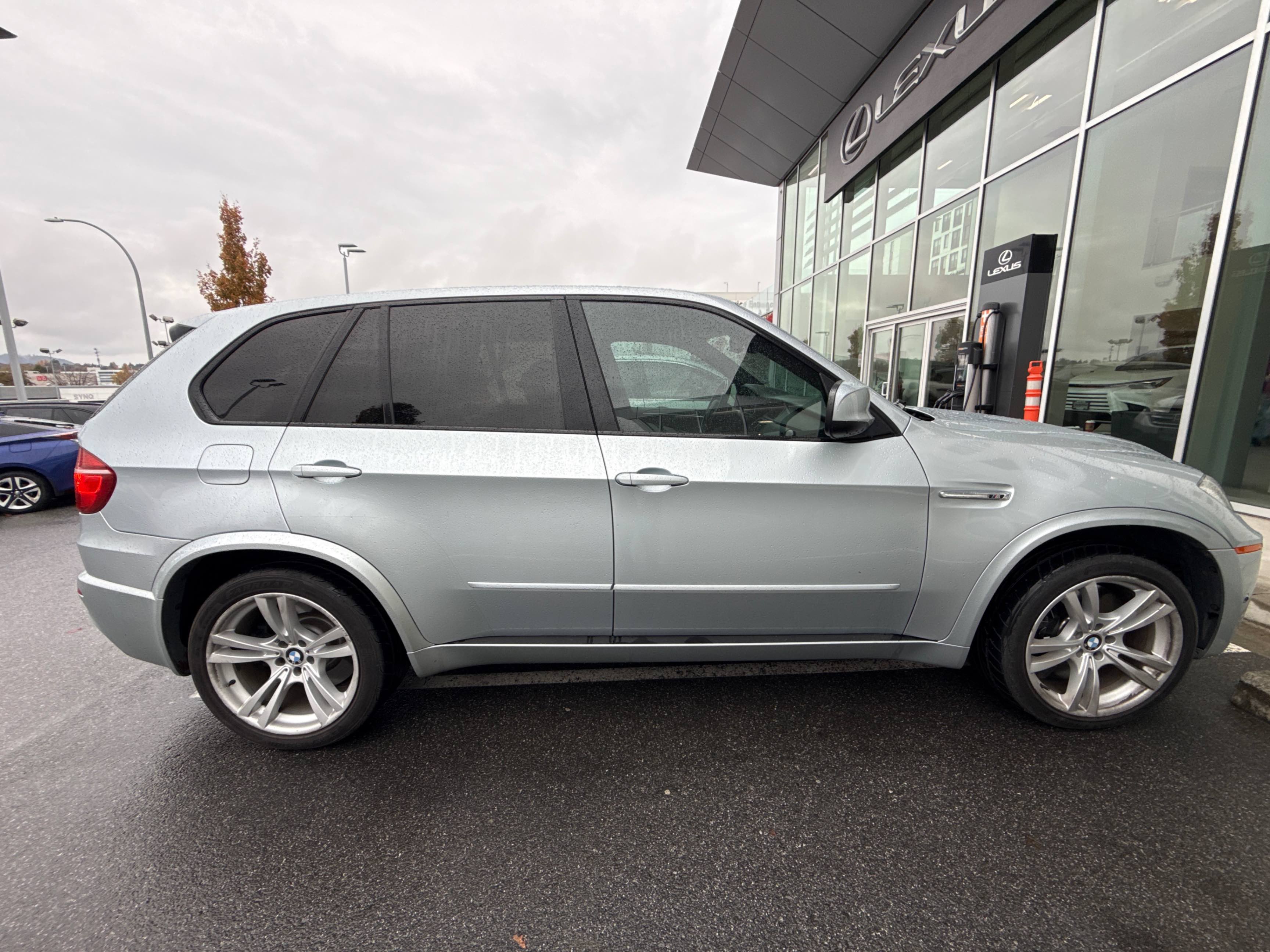 Снимка 3 от търг – 2012 BMW X5 M AWD 4DR с VIN 5YMGY0C50CLK27651