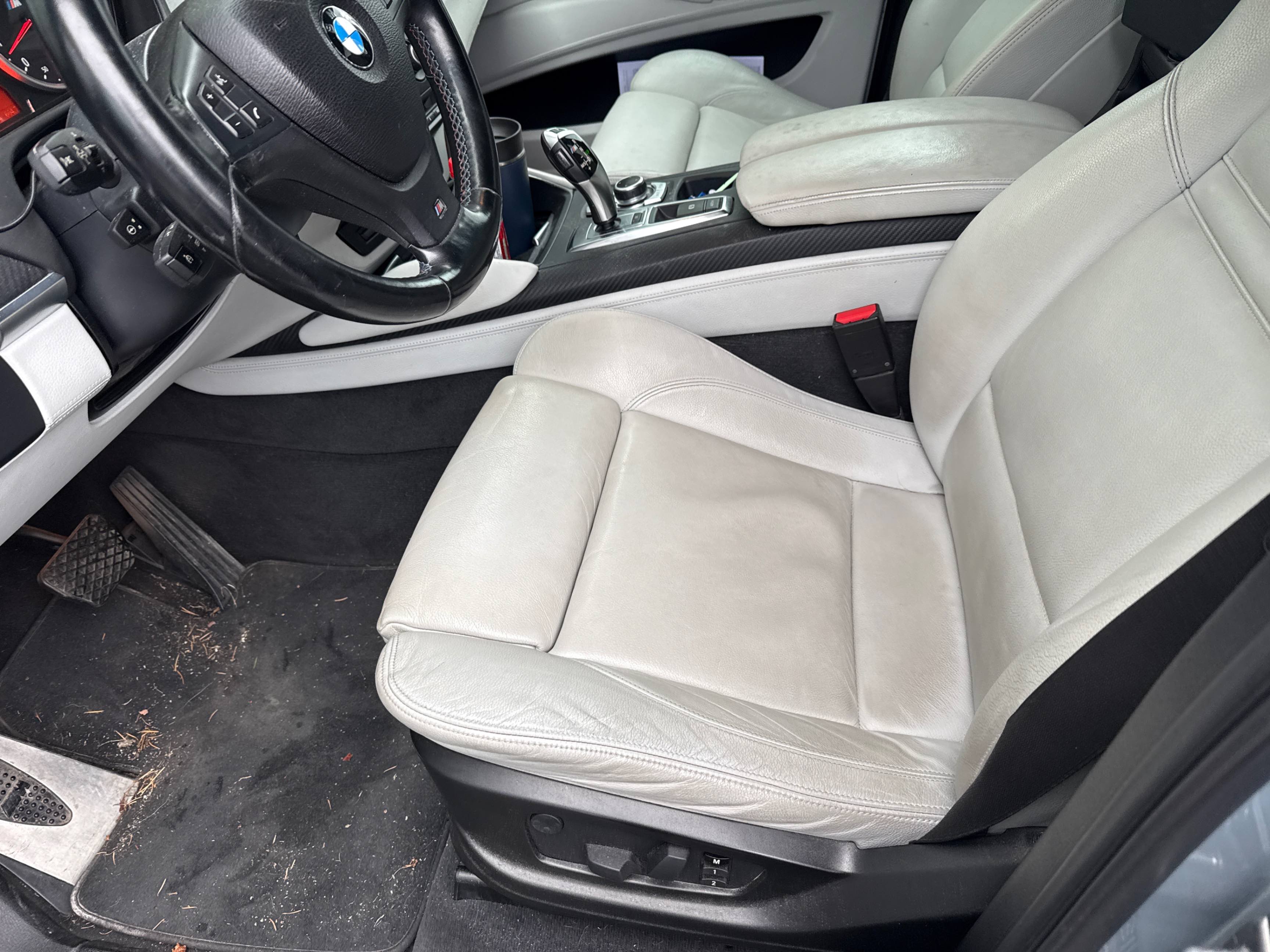 Снимка 5 от търг – 2012 BMW X5 M AWD 4DR с VIN 5YMGY0C50CLK27651