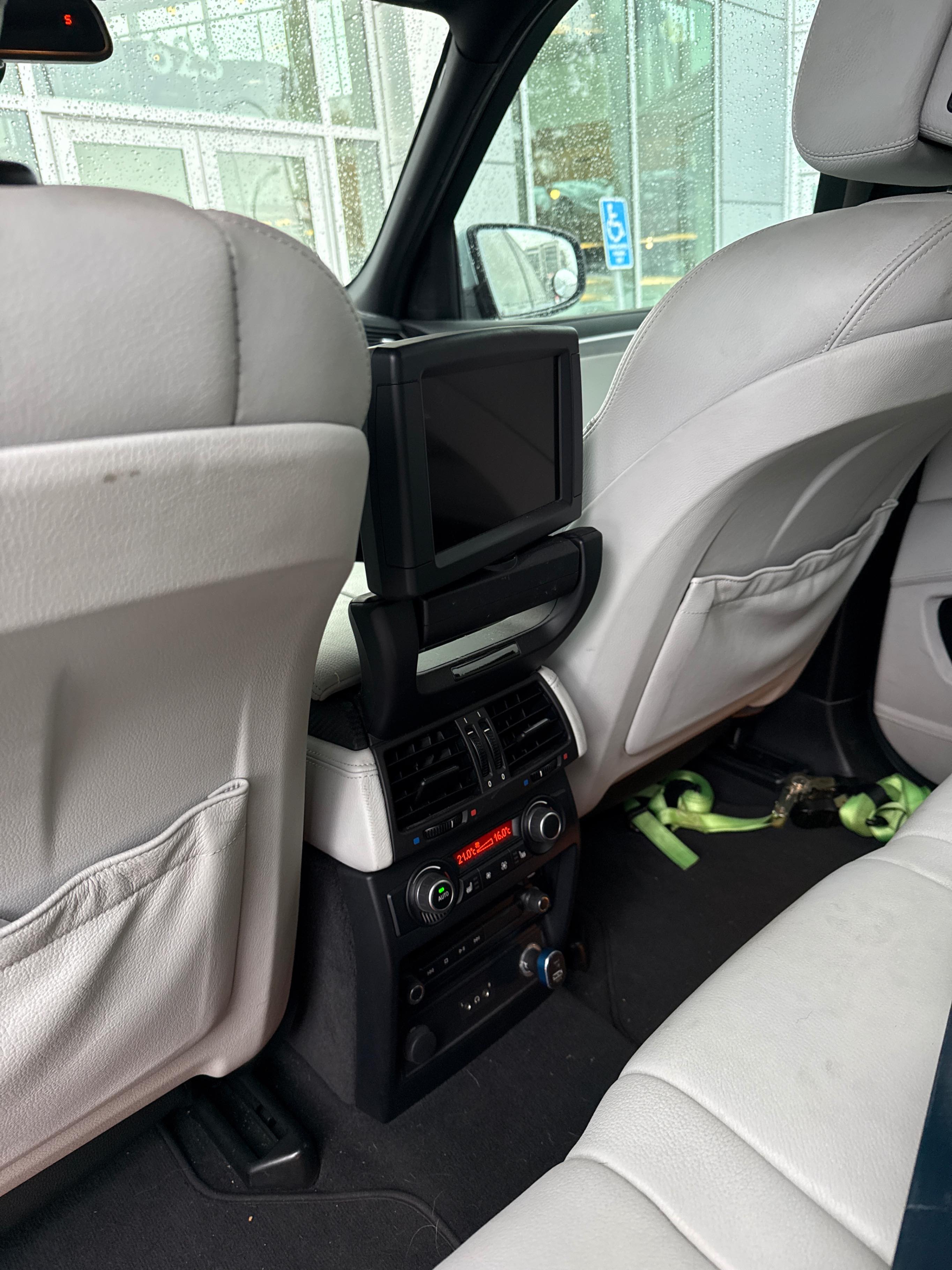 Снимка 11 от търг – 2012 BMW X5 M AWD 4DR с VIN 5YMGY0C50CLK27651