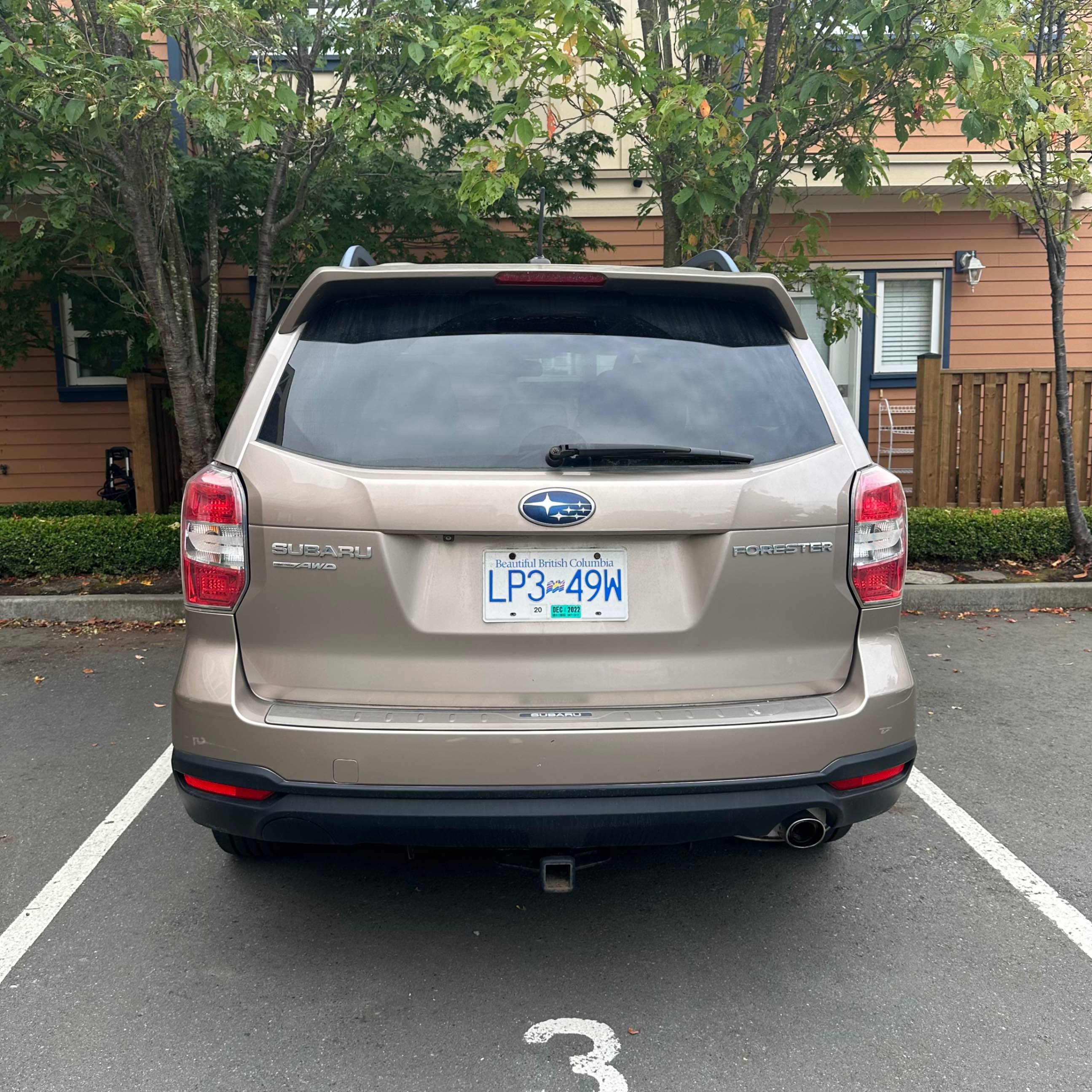 Photo 4 from auction – 2015 SUBARU FORESTER I LIMITED with VIN JF2SJCTC1FH425140
