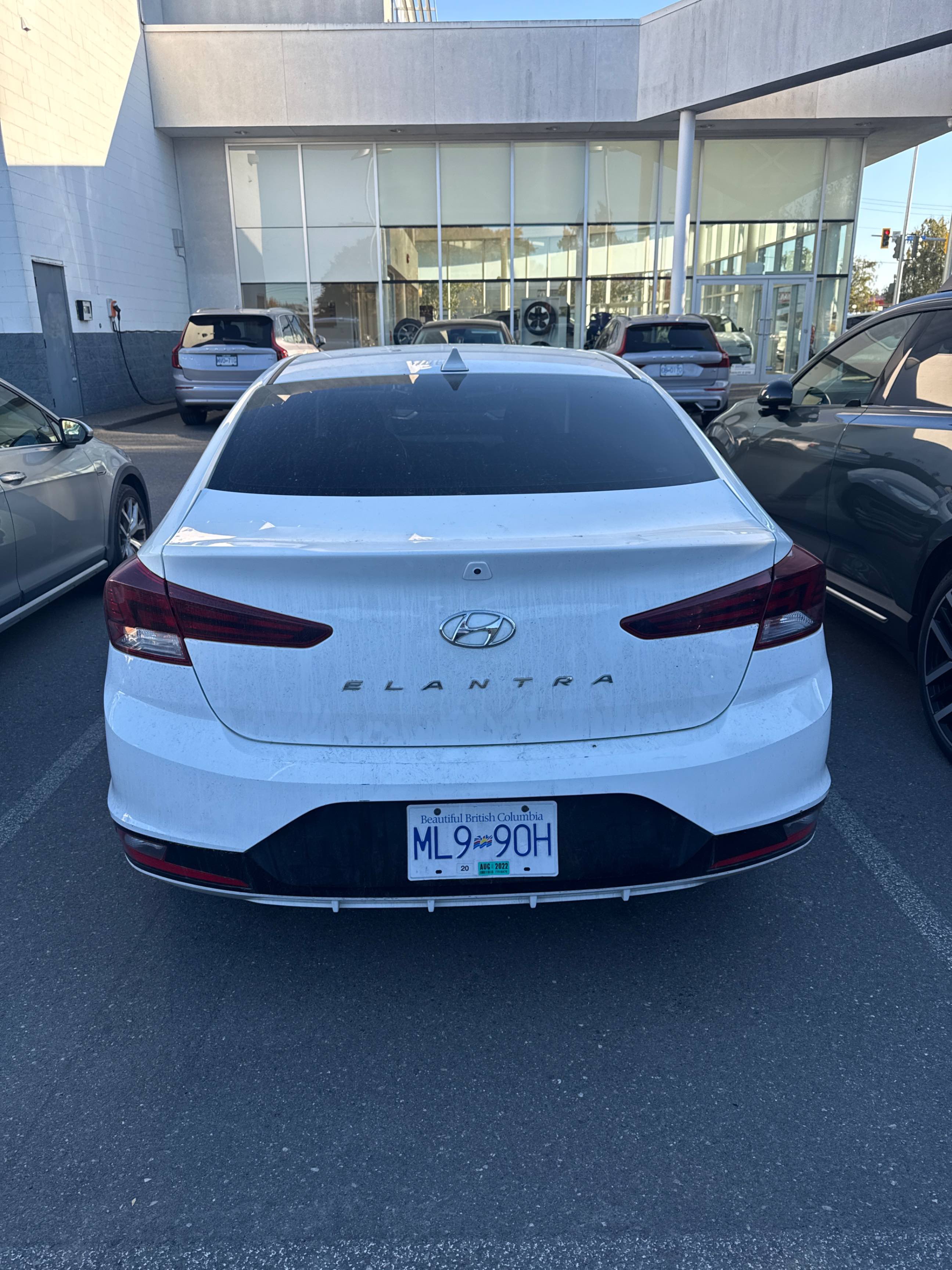 Снимка 4 от търг – 2020 HYUNDAI ELANTRA PREFERRED W/SUN & SAFETY PACKAGE IVT с VIN KMHD84LF3LU946460