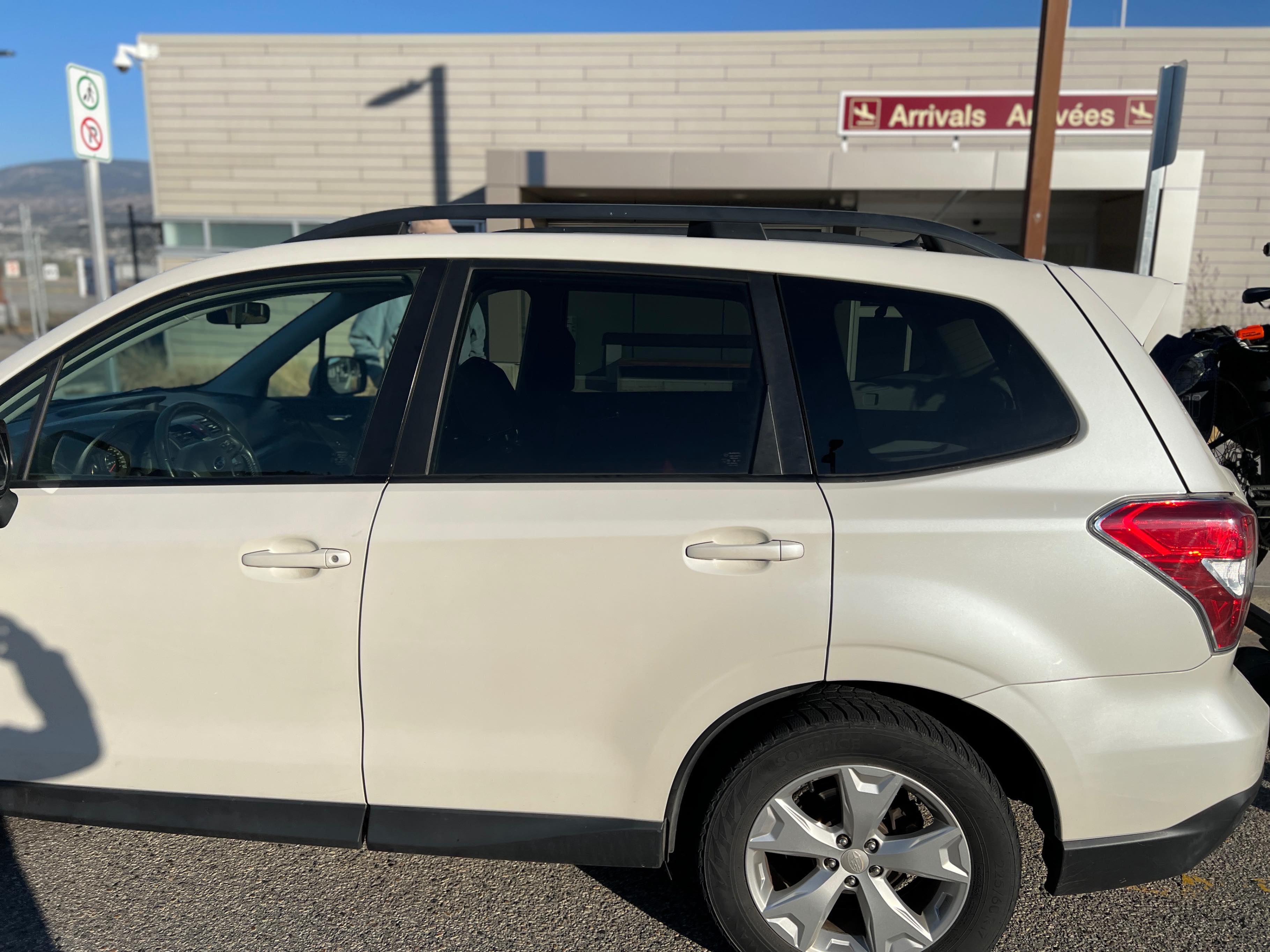 Photo 2 from auction – 2015 SUBARU FORESTER I TOURING with VIN JF2SJCHC3FH472663