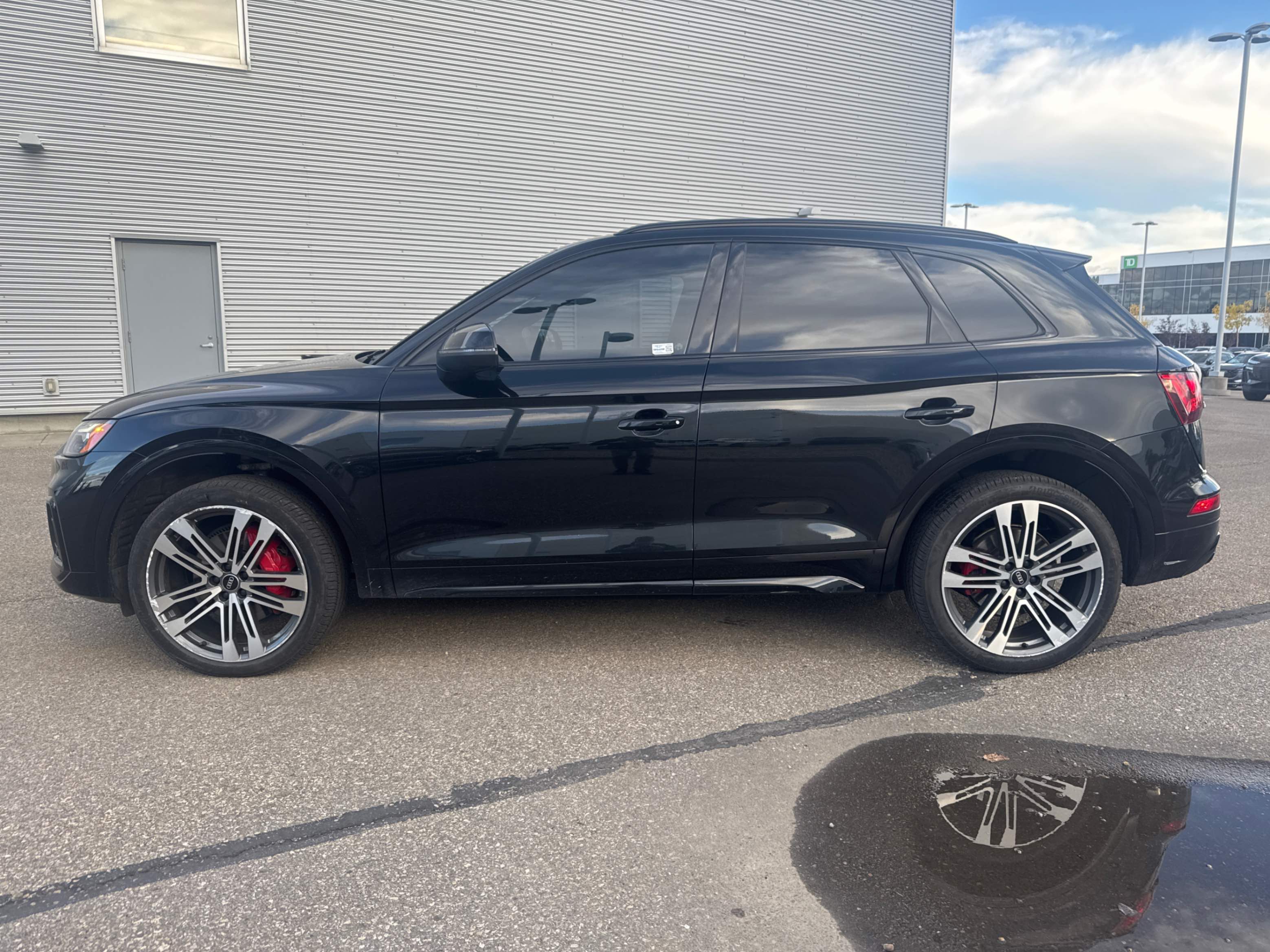 Photo 2 from auction – 2023 AUDI SQ5 PROGRESSIV with VIN WA1A4AFY9P2034765