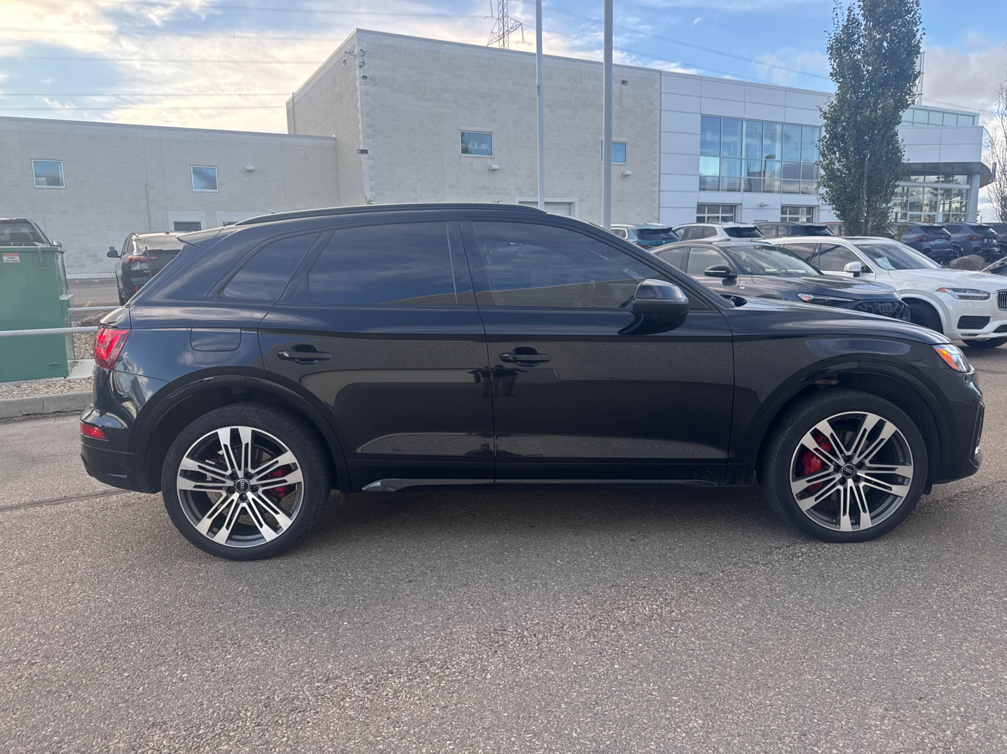 Photo 3 from auction – 2023 AUDI SQ5 PROGRESSIV with VIN WA1A4AFY9P2034765