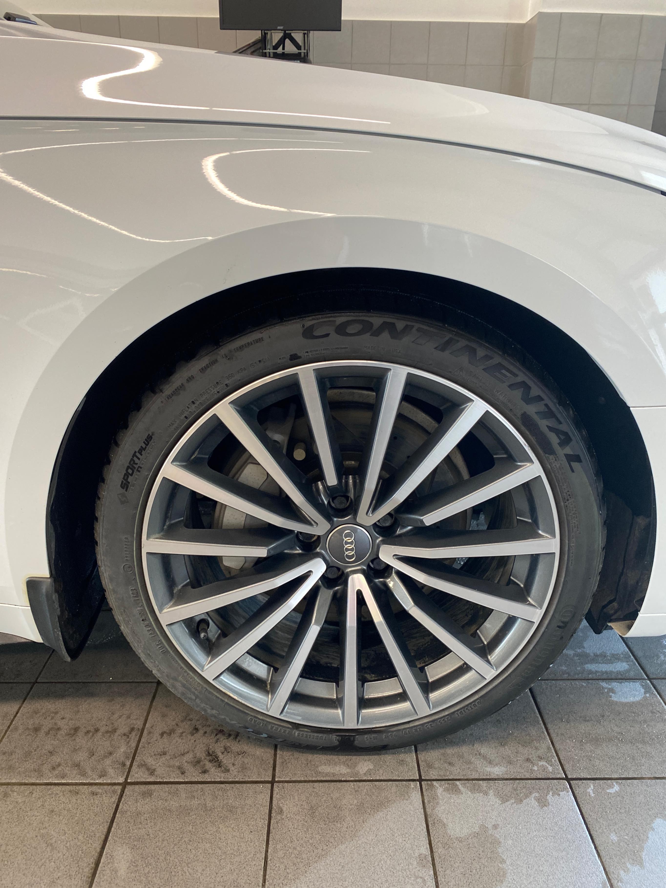 Photo 7 from auction – 2018 AUDI A5 SPORTBACK TECHNIK with VIN WAUFNCF51JA086086