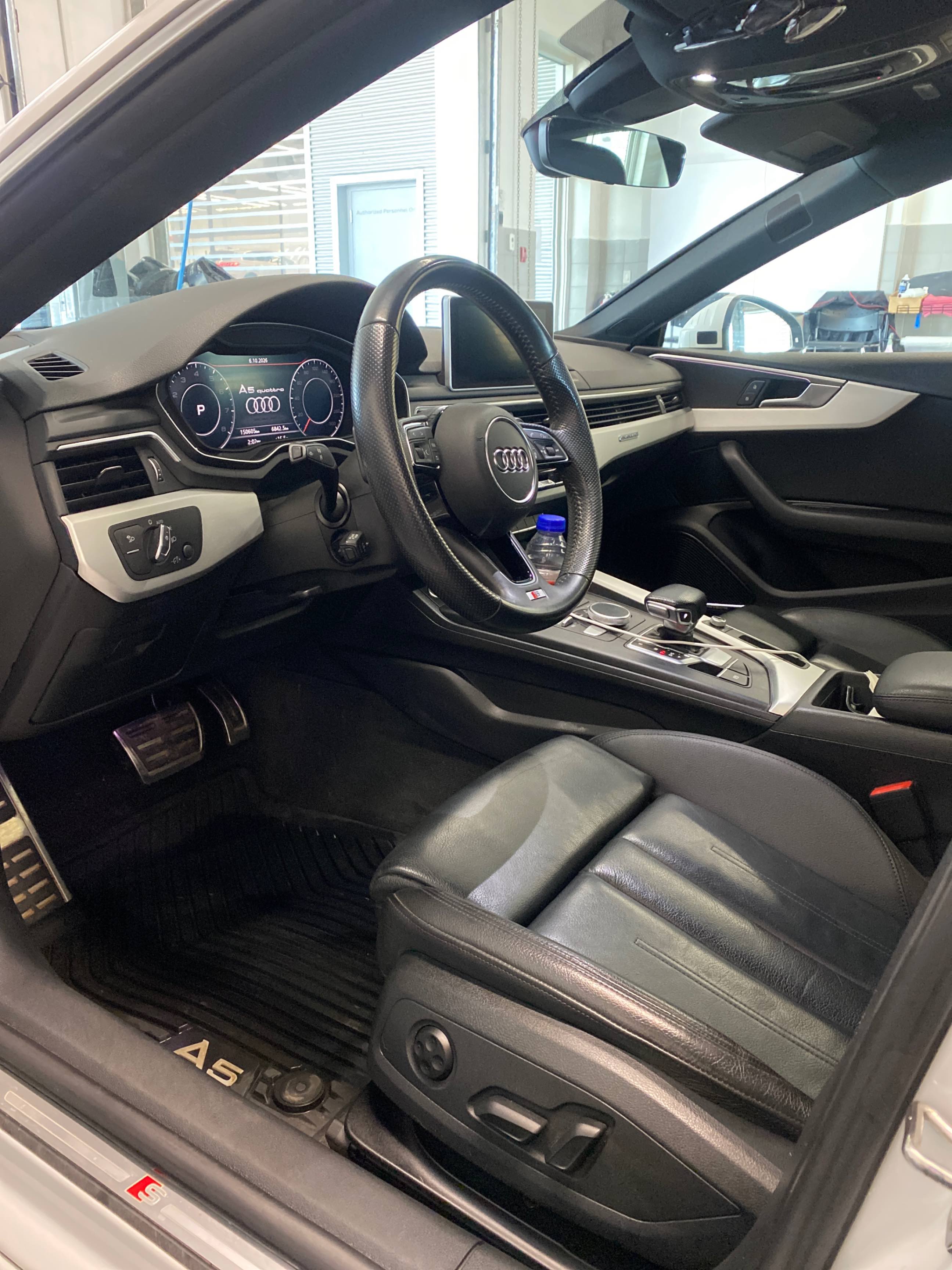 Photo 5 from auction – 2018 AUDI A5 SPORTBACK TECHNIK with VIN WAUFNCF51JA086086