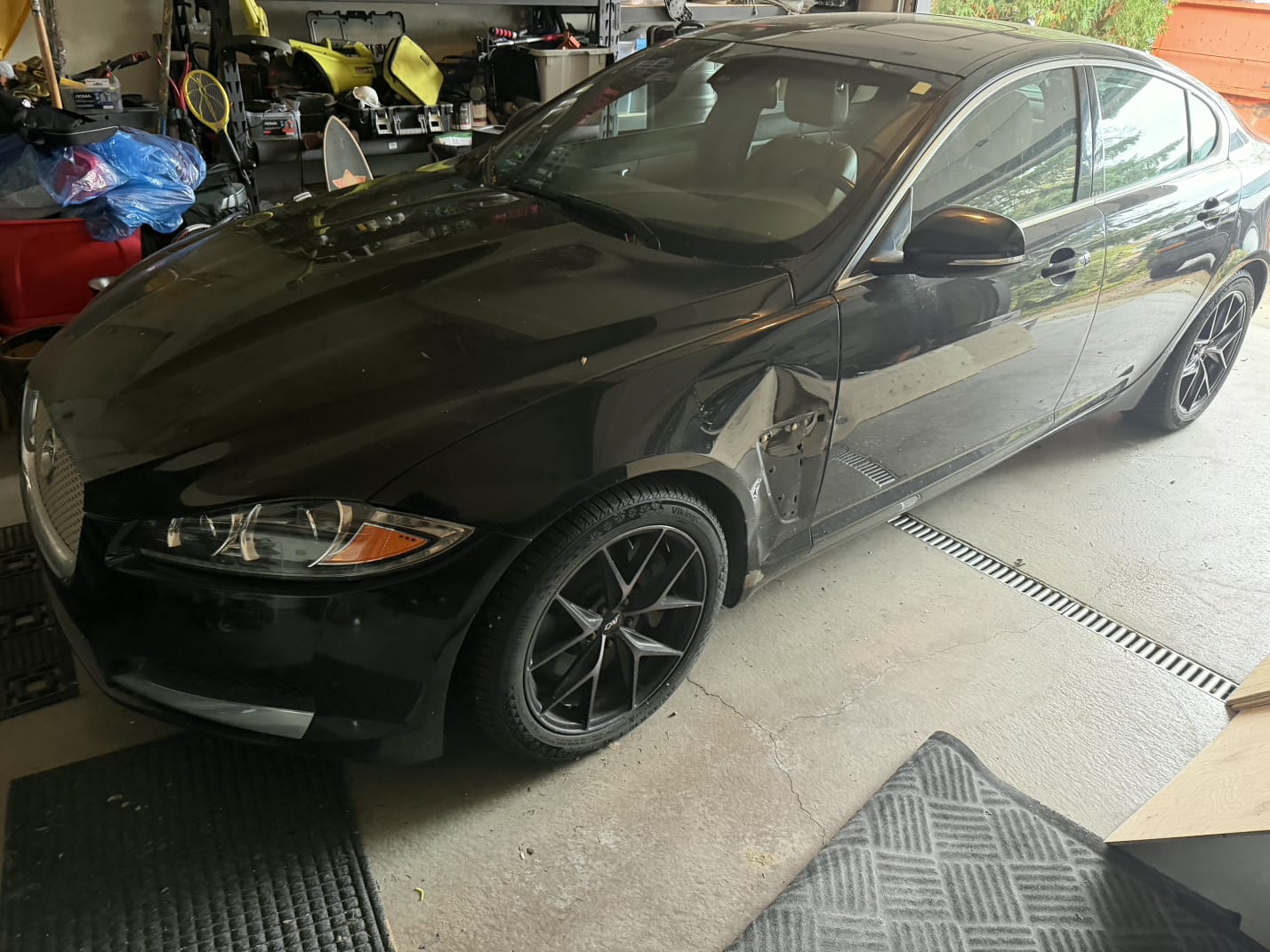Photo 2 from auction – 2013 JAGUAR XF V6 with VIN SAJXJ0EF0D8U07933