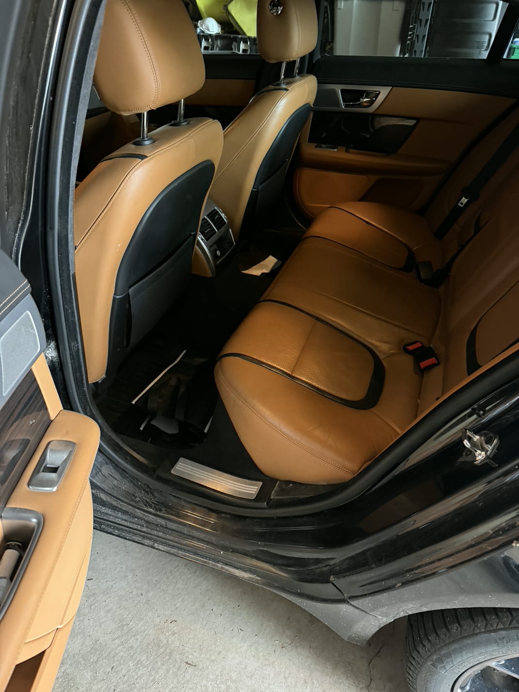 Photo 7 from auction – 2013 JAGUAR XF V6 with VIN SAJXJ0EF0D8U07933