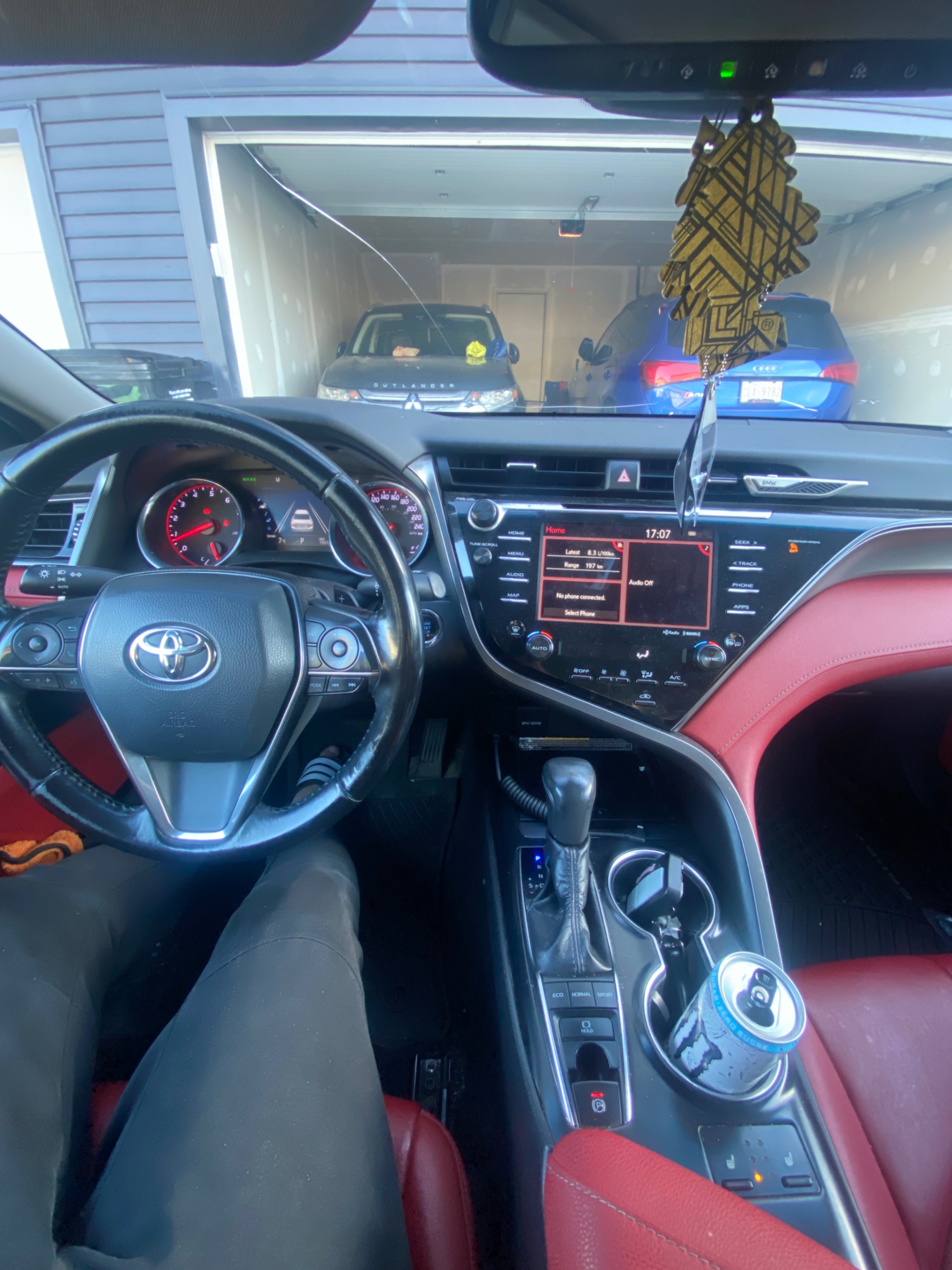 Снимка 9 от търг – 2019 TOYOTA CAMRY XSE с VIN 4T1B61HK8KU250841