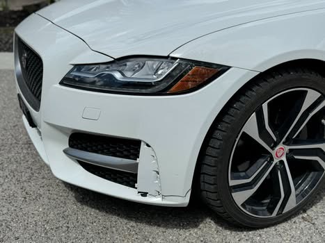 Снимка 12 от търг – 2017 JAGUAR XF 20D R-SPORT с VIN SAJBL4BN3HCY42892