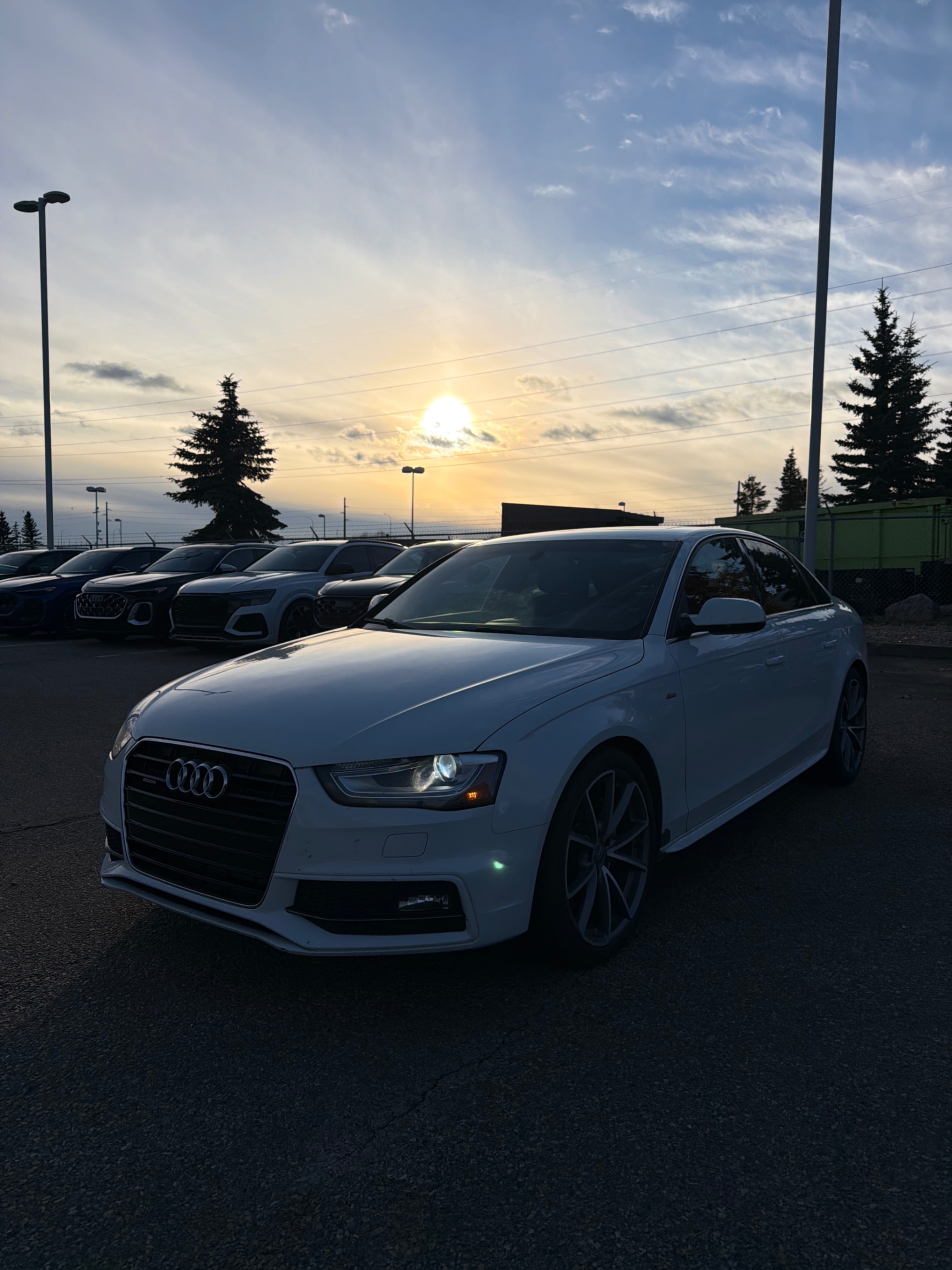 AUDI A4 PROGRESSIV PLUS 2015 с VIN WAUFFCFL2FN000912 - Снимка от търг