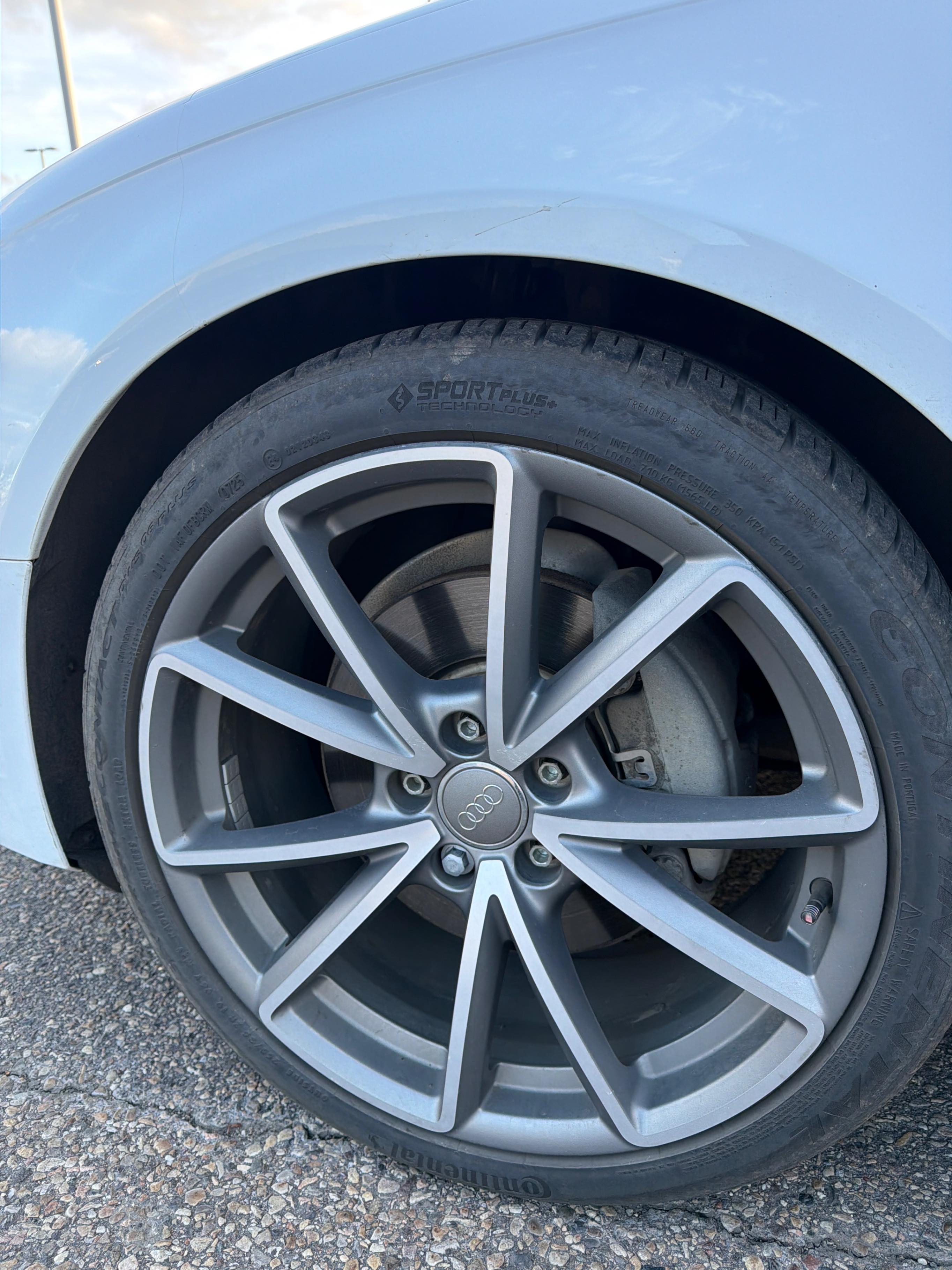 Снимка 7 от търг – 2015 AUDI A4 PROGRESSIV PLUS с VIN WAUFFCFL2FN000912