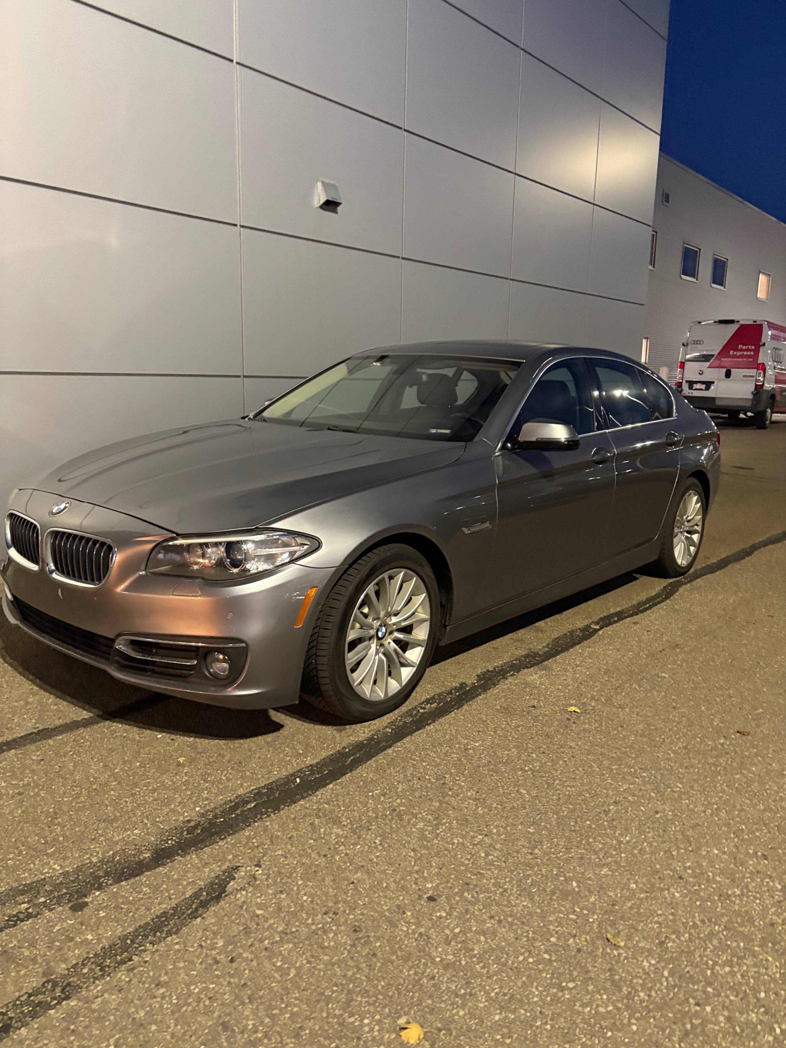 BMW 5 SERIES 528I XDRIVE 2015 с VIN WBA5A7C5XFG142792 - Снимка от търг
