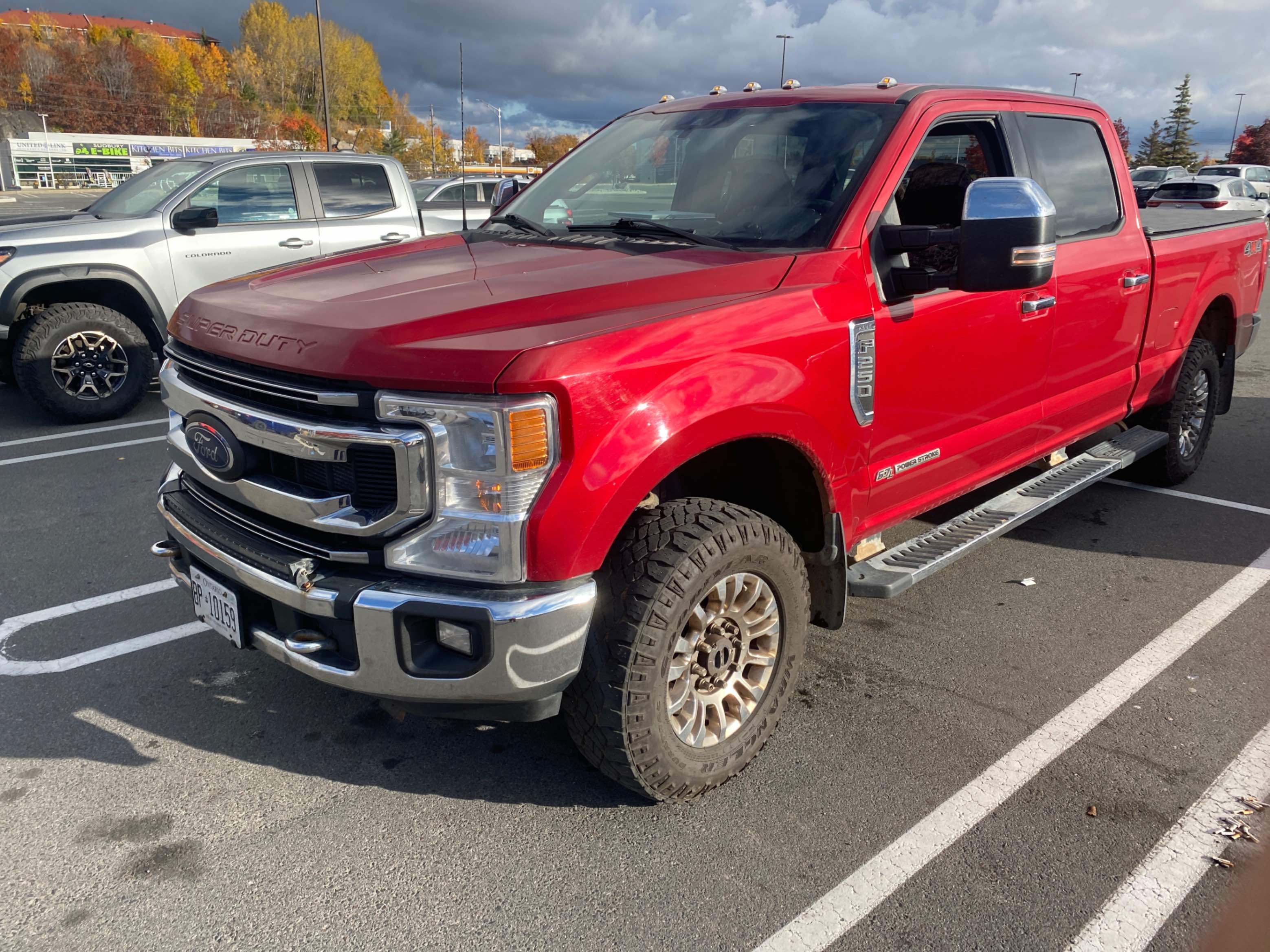 FORD SUPER DUTY F-250 SRW 4WD CREW CAB BOX 2022 с VIN 1FT7W2BT4NEC53039 - Снимка от търг