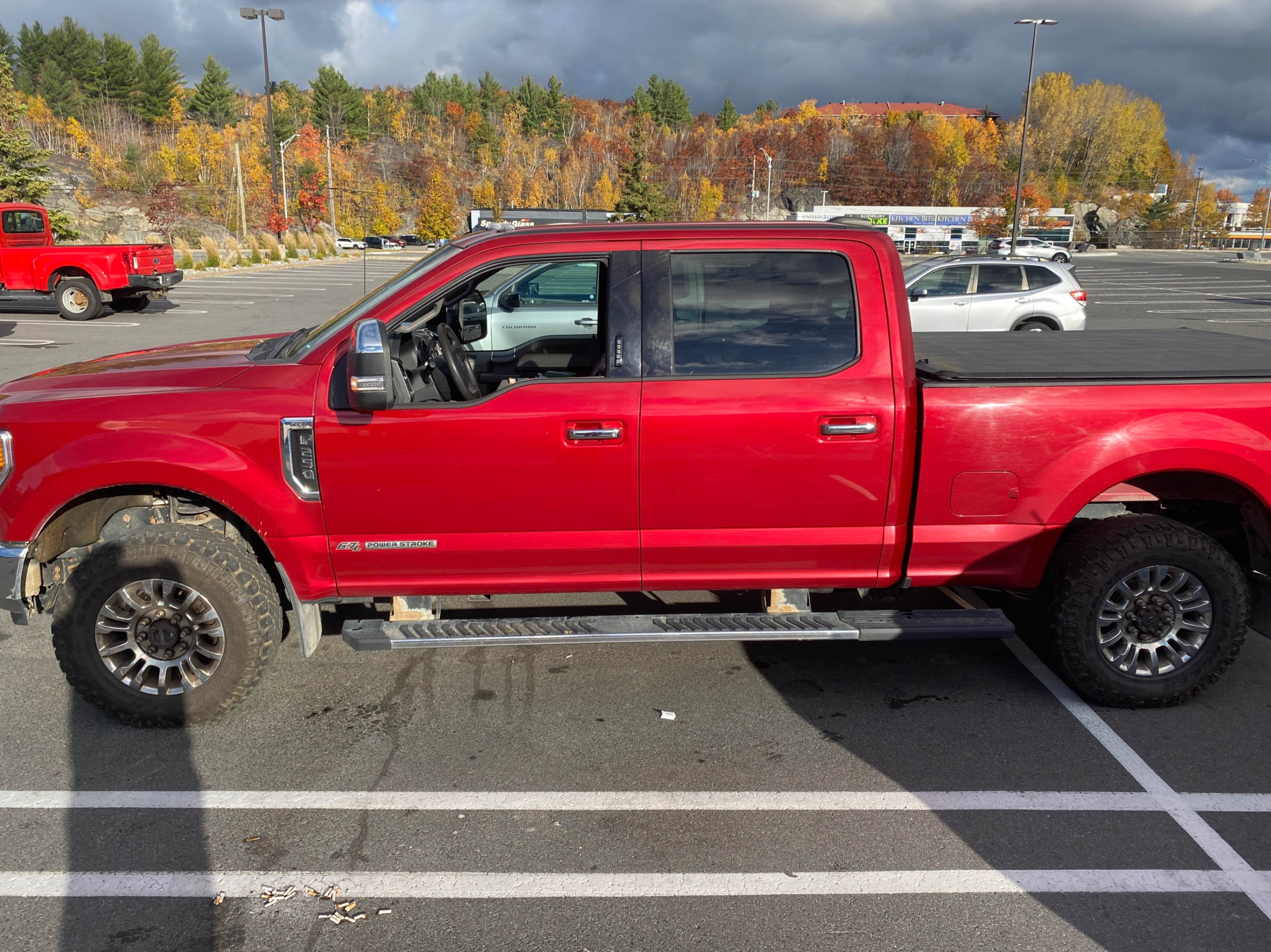 Снимка 2 от търг – 2022 FORD SUPER DUTY F-250 SRW 4WD CREW CAB BOX с VIN 1FT7W2BT4NEC53039