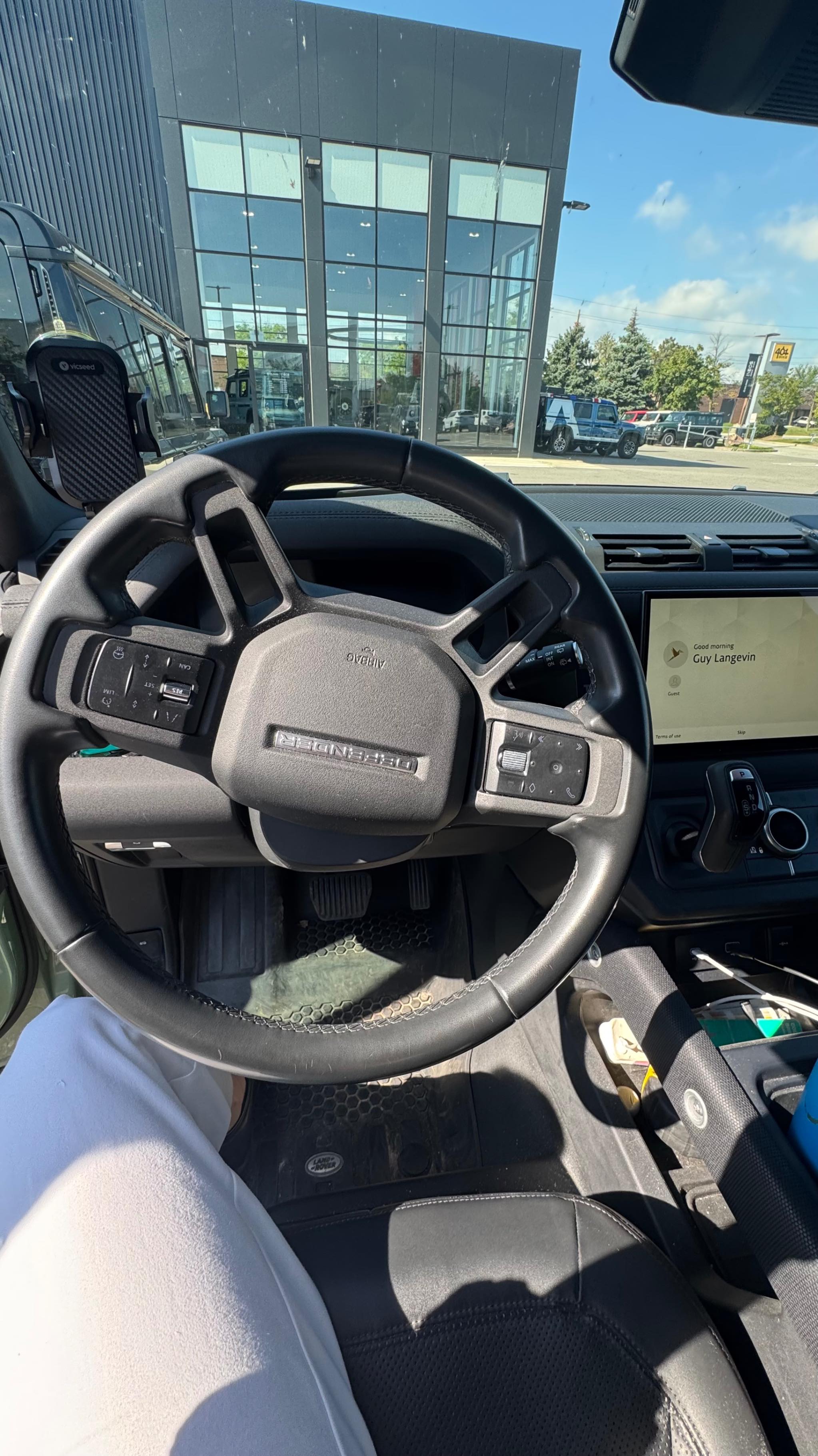 Снимка 5 от търг – 2023 LAND ROVER DEFENDER 75TH EDITION с VIN SALEW7EU7P2193215