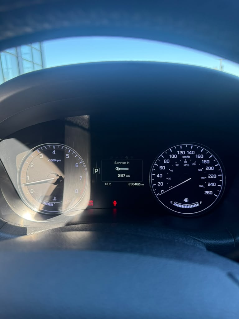 Снимка 8 от търг – 2016 HYUNDAI GENESIS SEDAN PREMIUM с VIN KMHGN4JE2GU120656