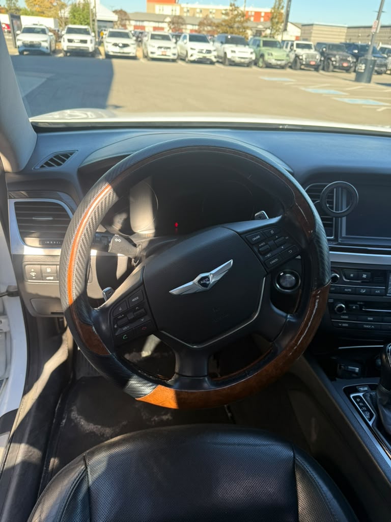 Снимка 15 от търг – 2016 HYUNDAI GENESIS SEDAN PREMIUM с VIN KMHGN4JE2GU120656