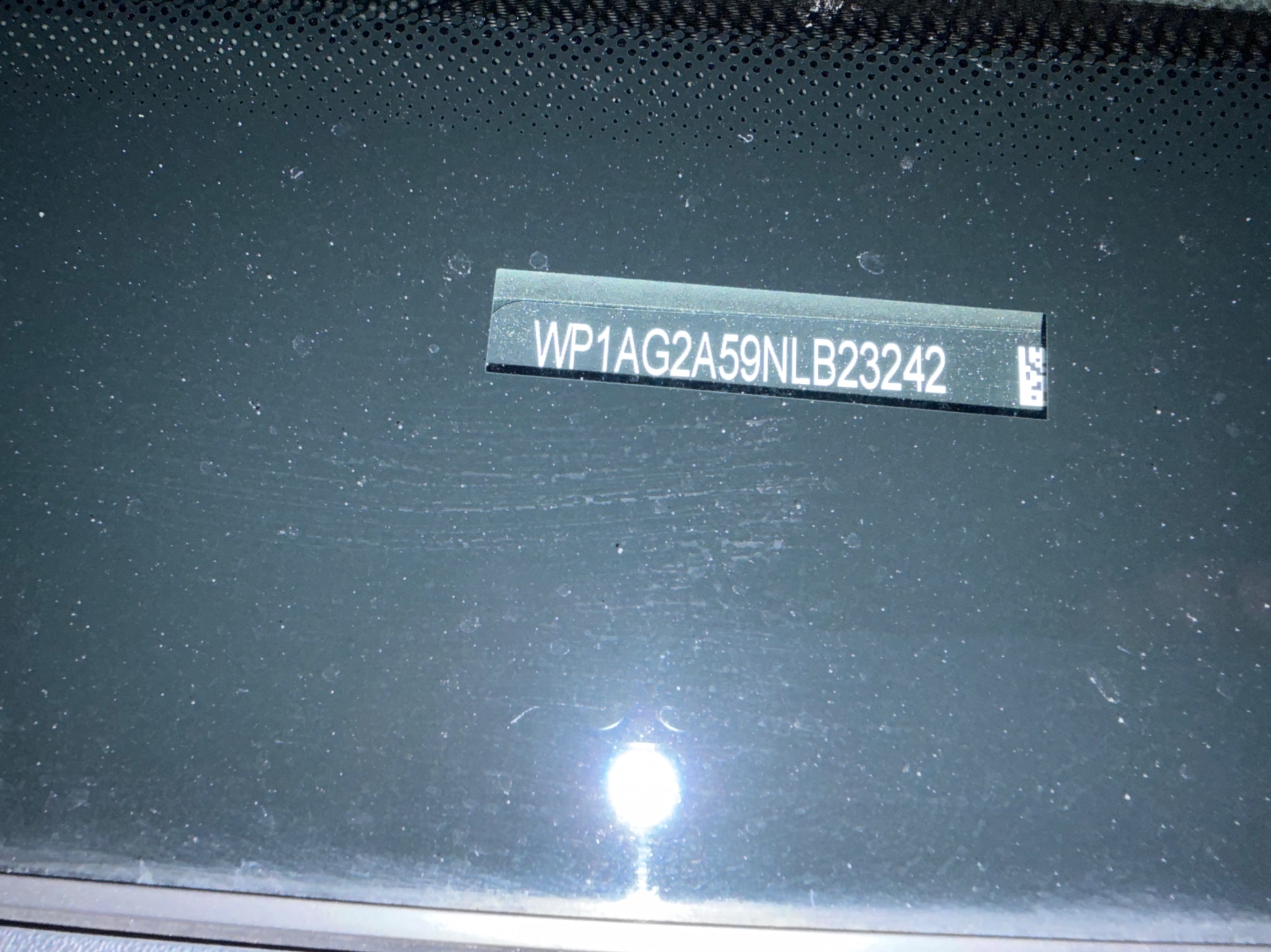 Photo 10 from auction – 2022 PORSCHE MACAN S with VIN WP1AG2A59NLB23242