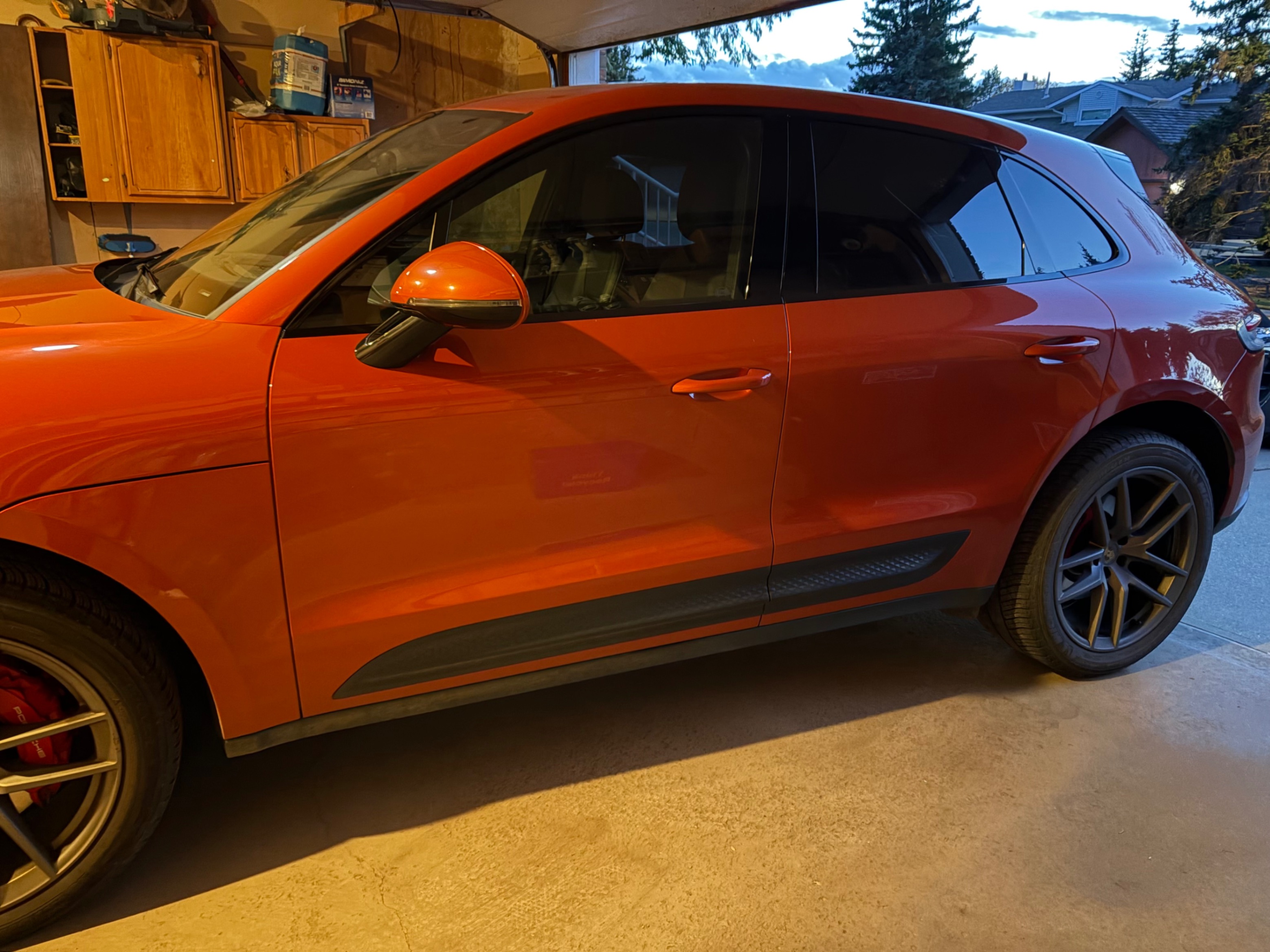 Photo 2 from auction – 2022 PORSCHE MACAN S with VIN WP1AG2A59NLB23242