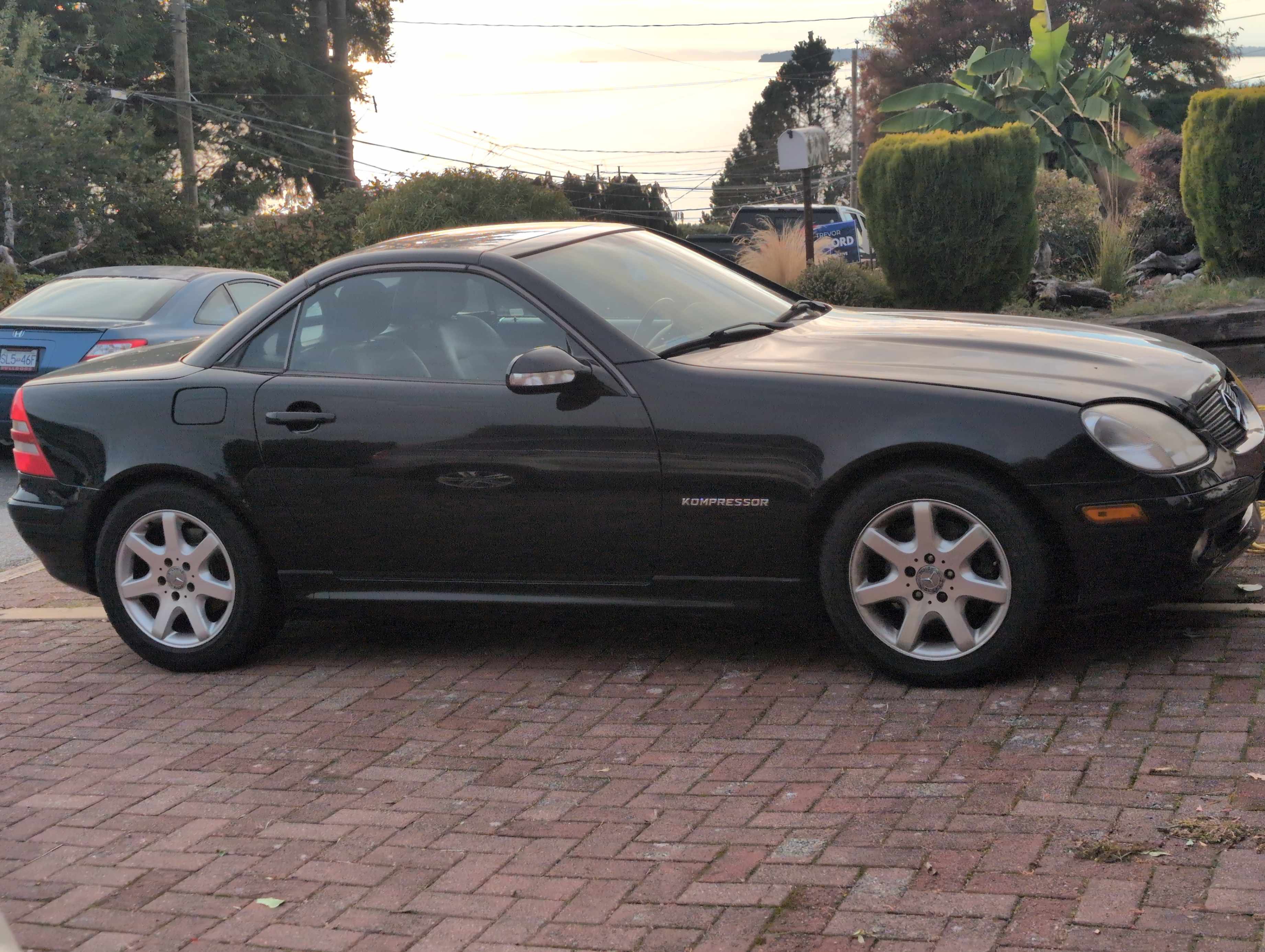 Снимка 3 от търг – 2002 MERCEDES-BENZ SLK-CLASS 2DR KOMPRESSOR ROADSTER 2.3L с VIN WDBKK49F32F265155