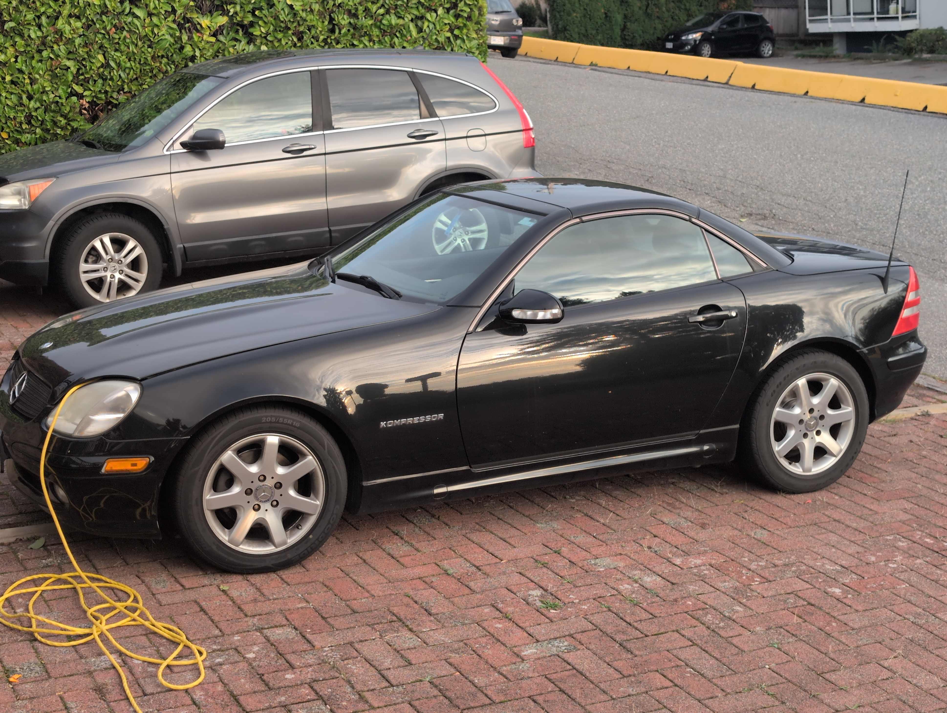 Снимка 2 от търг – 2002 MERCEDES-BENZ SLK-CLASS 2DR KOMPRESSOR ROADSTER 2.3L с VIN WDBKK49F32F265155