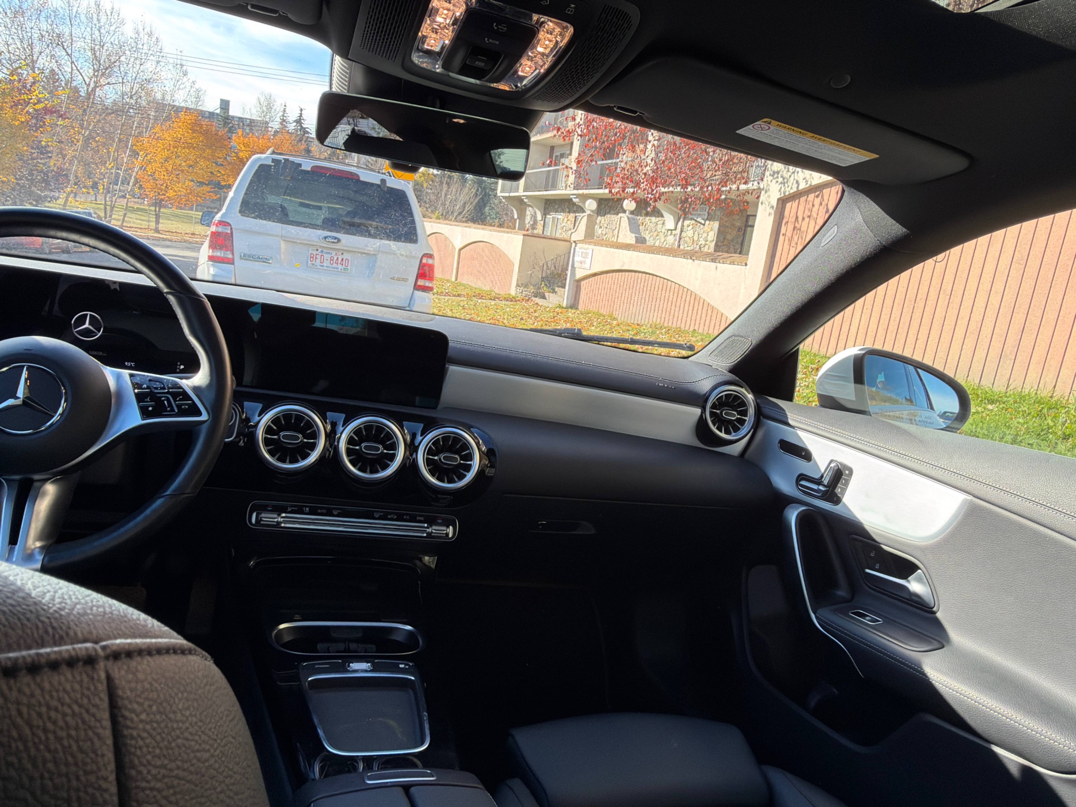 Снимка 9 от търг – 2025 MERCEDES-BENZ CLA CLA 250 с VIN W1K5J4HB8SN521396