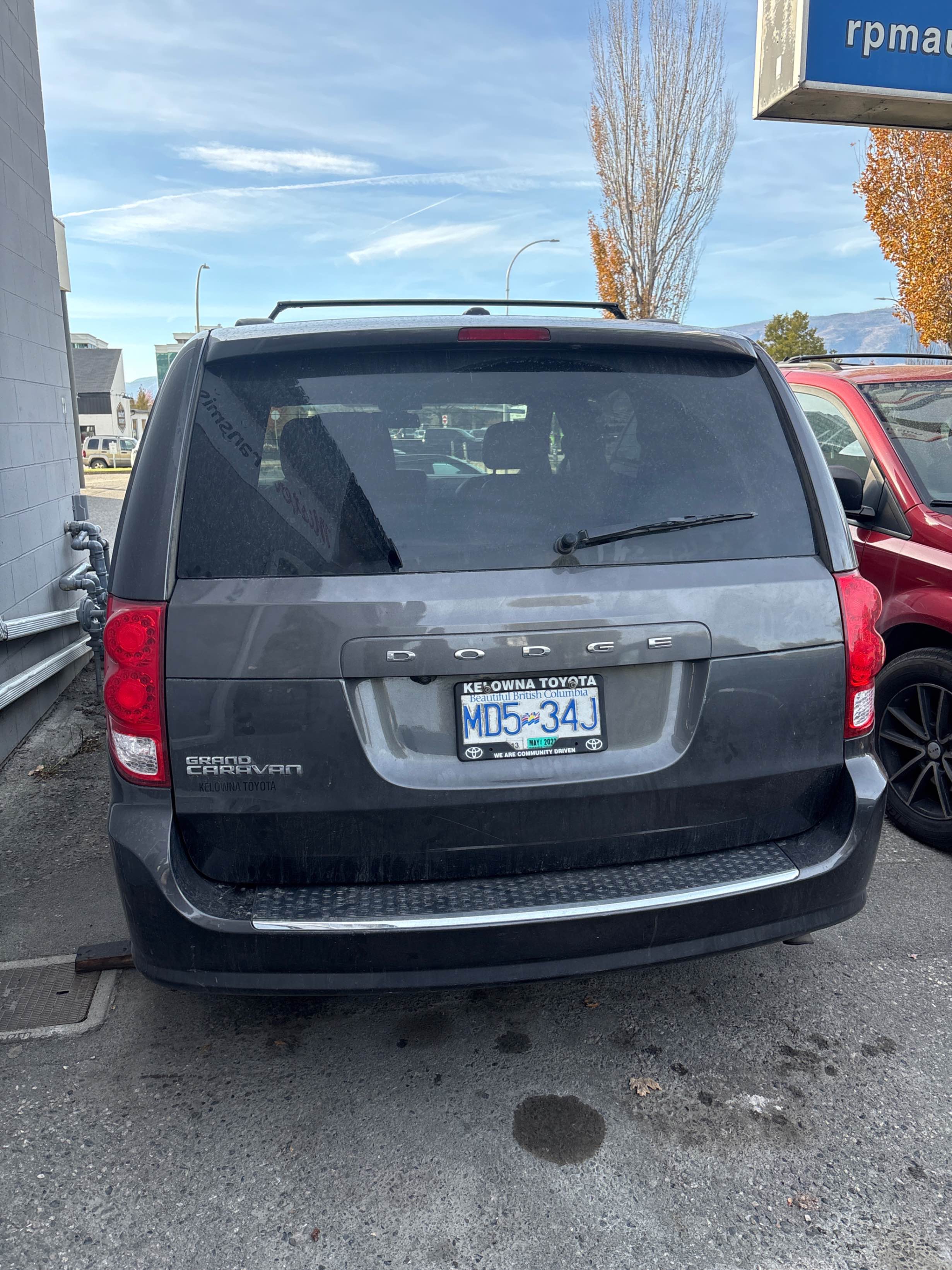 Снимка 4 от търг – 2019 DODGE GRAND CARAVAN SXT PREMIUM PLUS с VIN 2C4RDGBG7KR633098