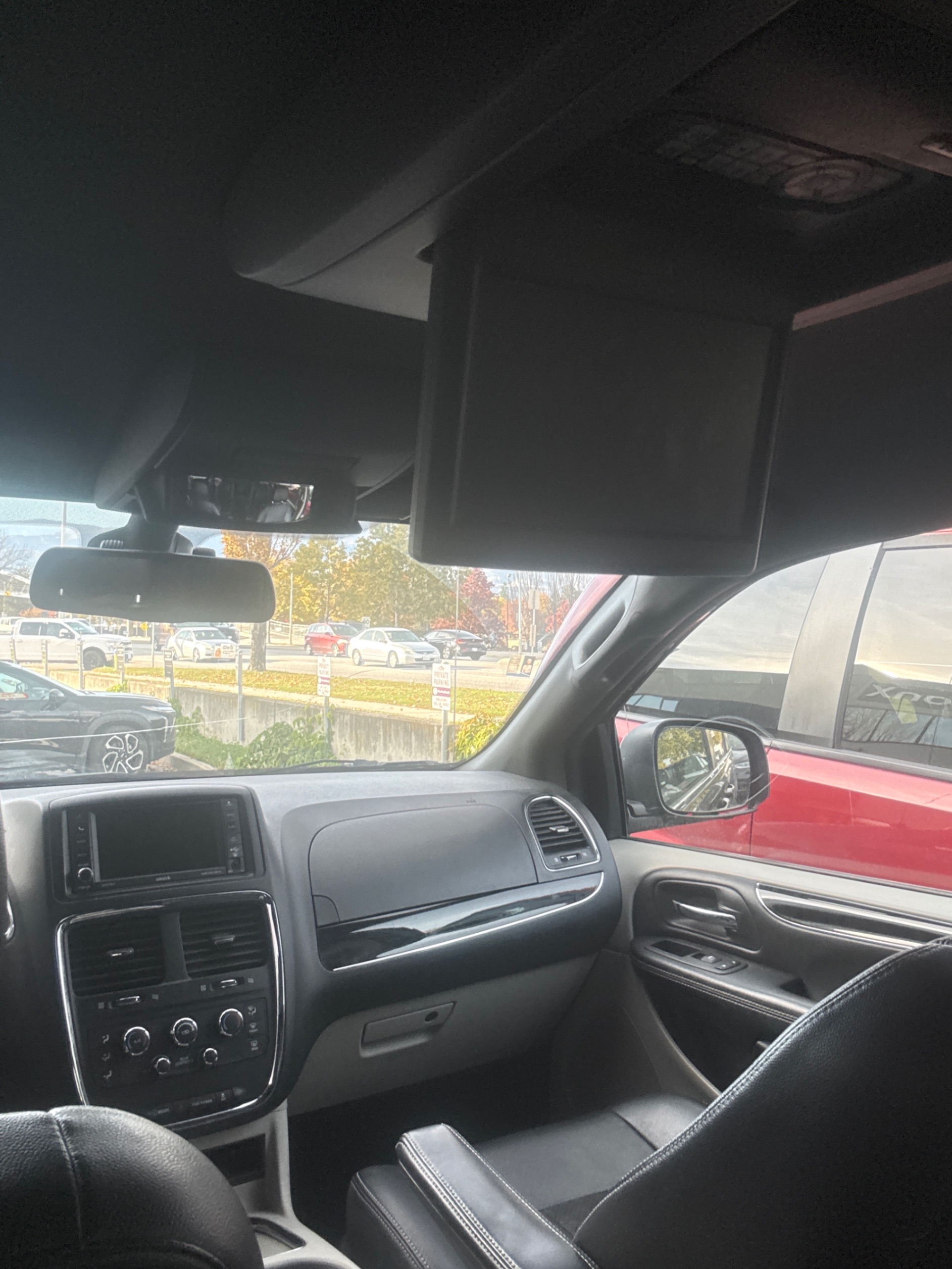 Снимка 13 от търг – 2019 DODGE GRAND CARAVAN SXT PREMIUM PLUS с VIN 2C4RDGBG7KR633098
