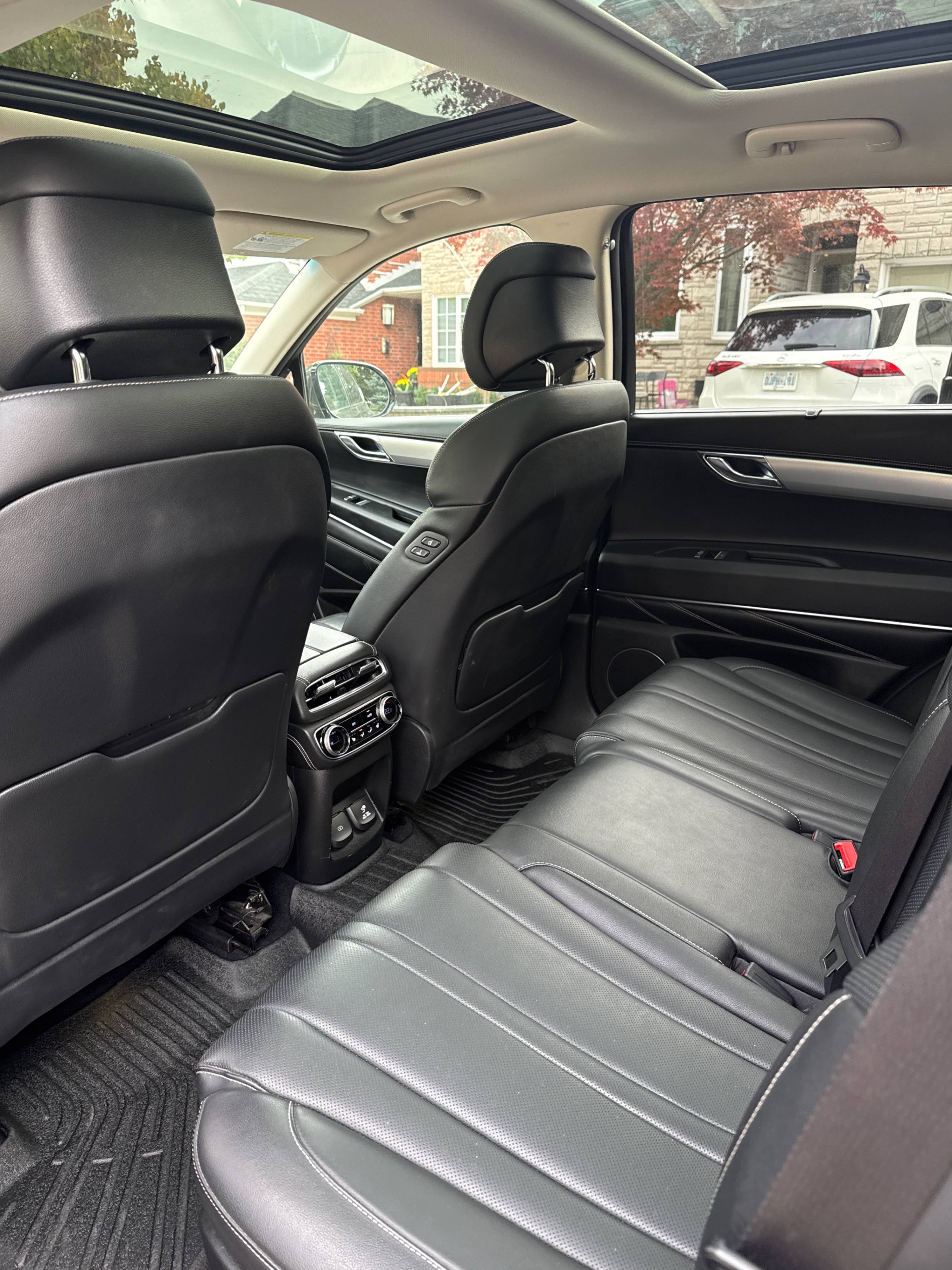 Снимка 17 от търг – 2024 GENESIS GV80 2.5T ADVANCED с VIN KMUHBDSB1RU187044