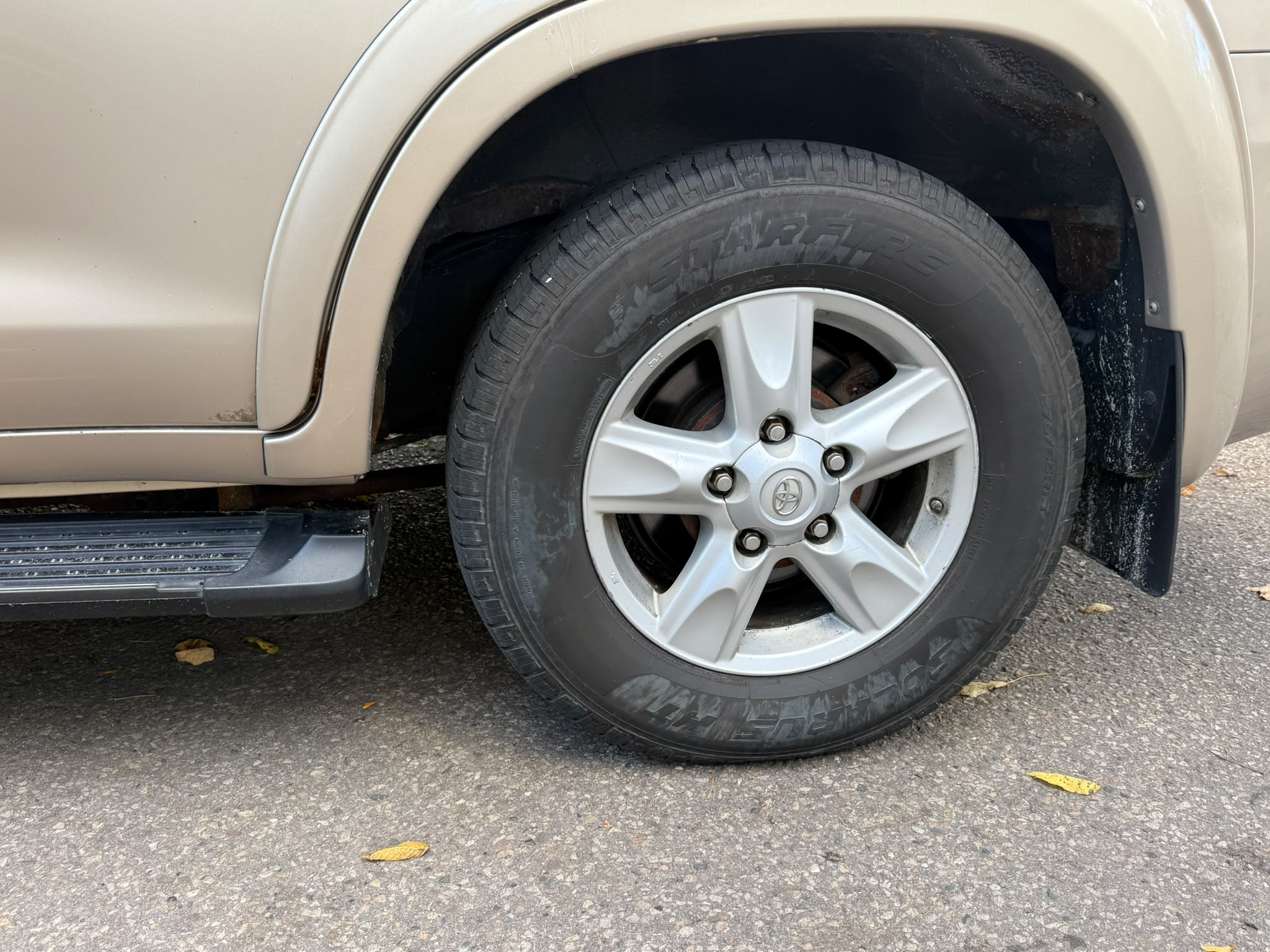 Снимка 15 от търг – 2010 TOYOTA LAND CRUISER 4DR 4WD (NATL) с VIN JTMHY7AJXA5005349