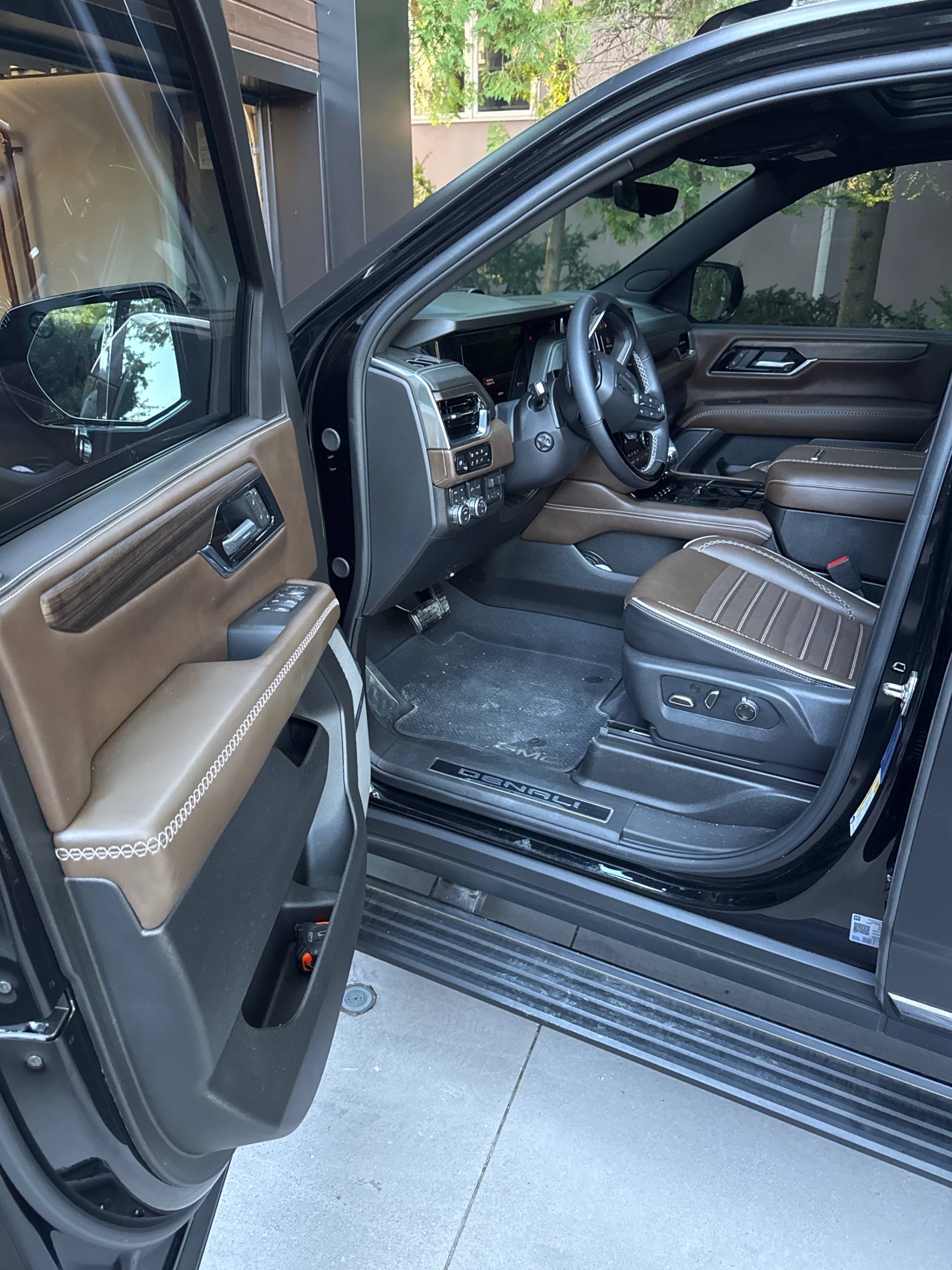 Снимка 5 от търг – 2026 GMC YUKON XL DENALI ULTIMATE с VIN 1GKS2KKL8TR100549