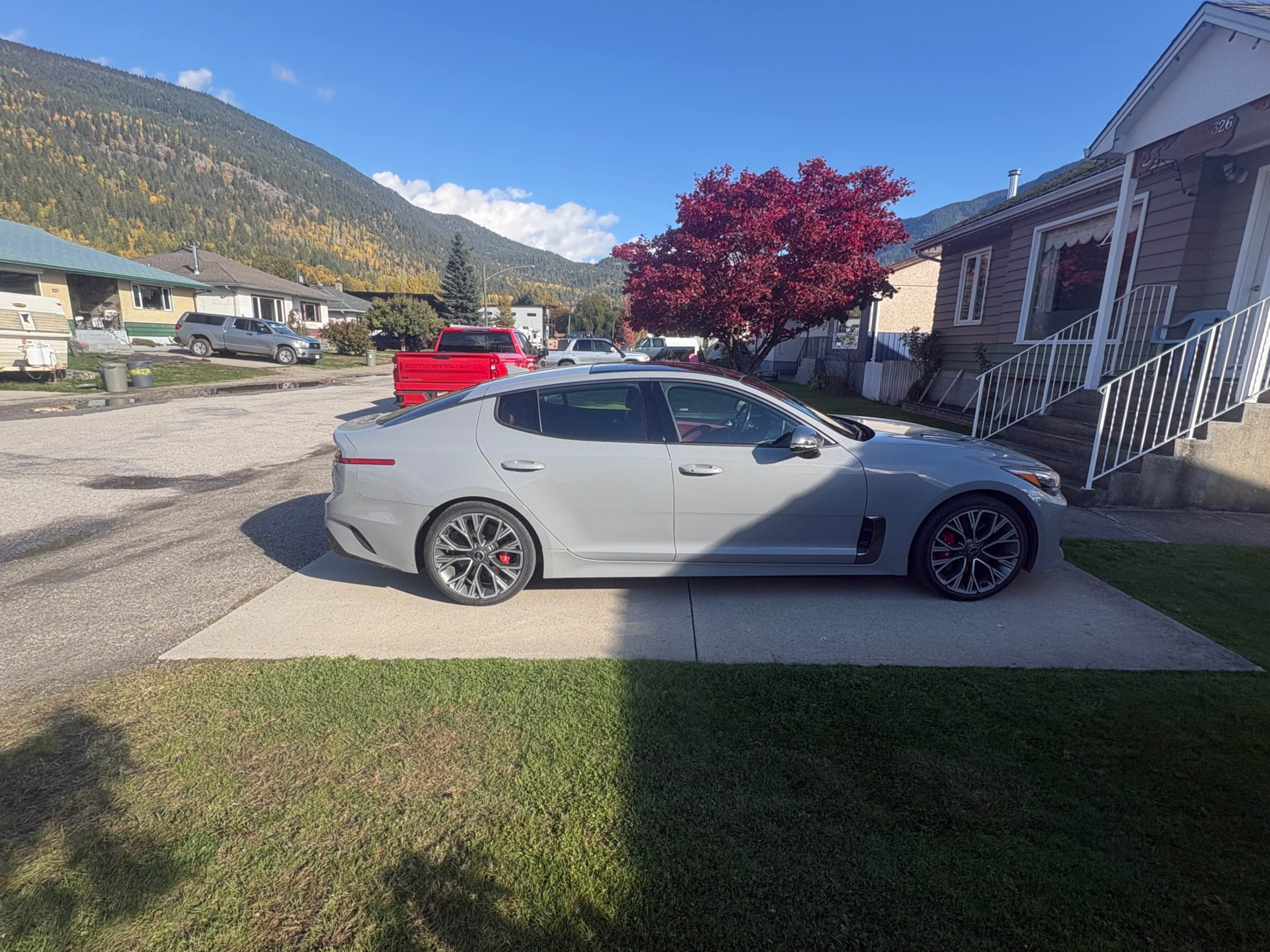 Photo 3 from auction – 2019 KIA STINGER AWD with VIN KNAE55LC2K6064256