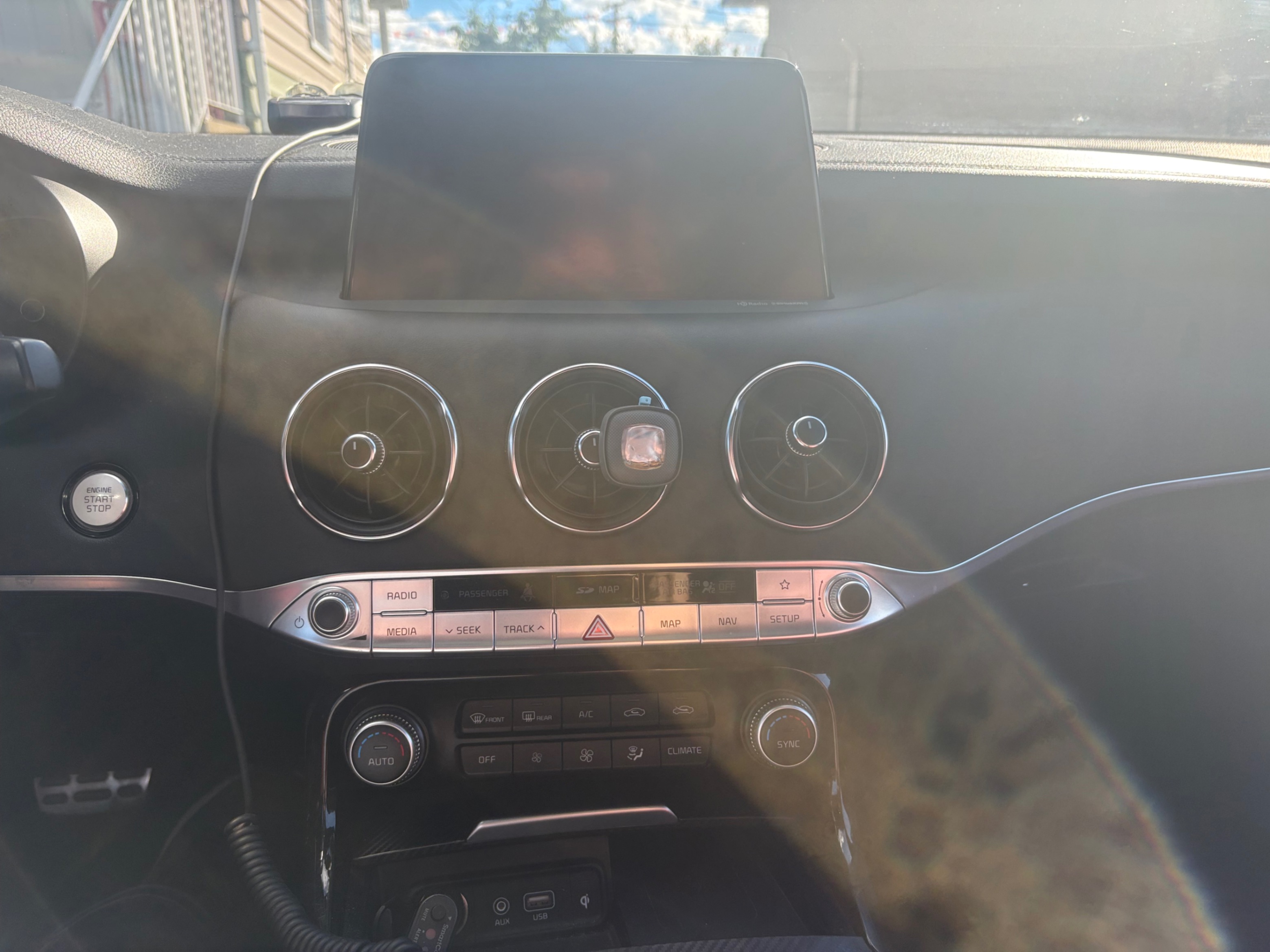 Photo 9 from auction – 2019 KIA STINGER AWD with VIN KNAE55LC2K6064256