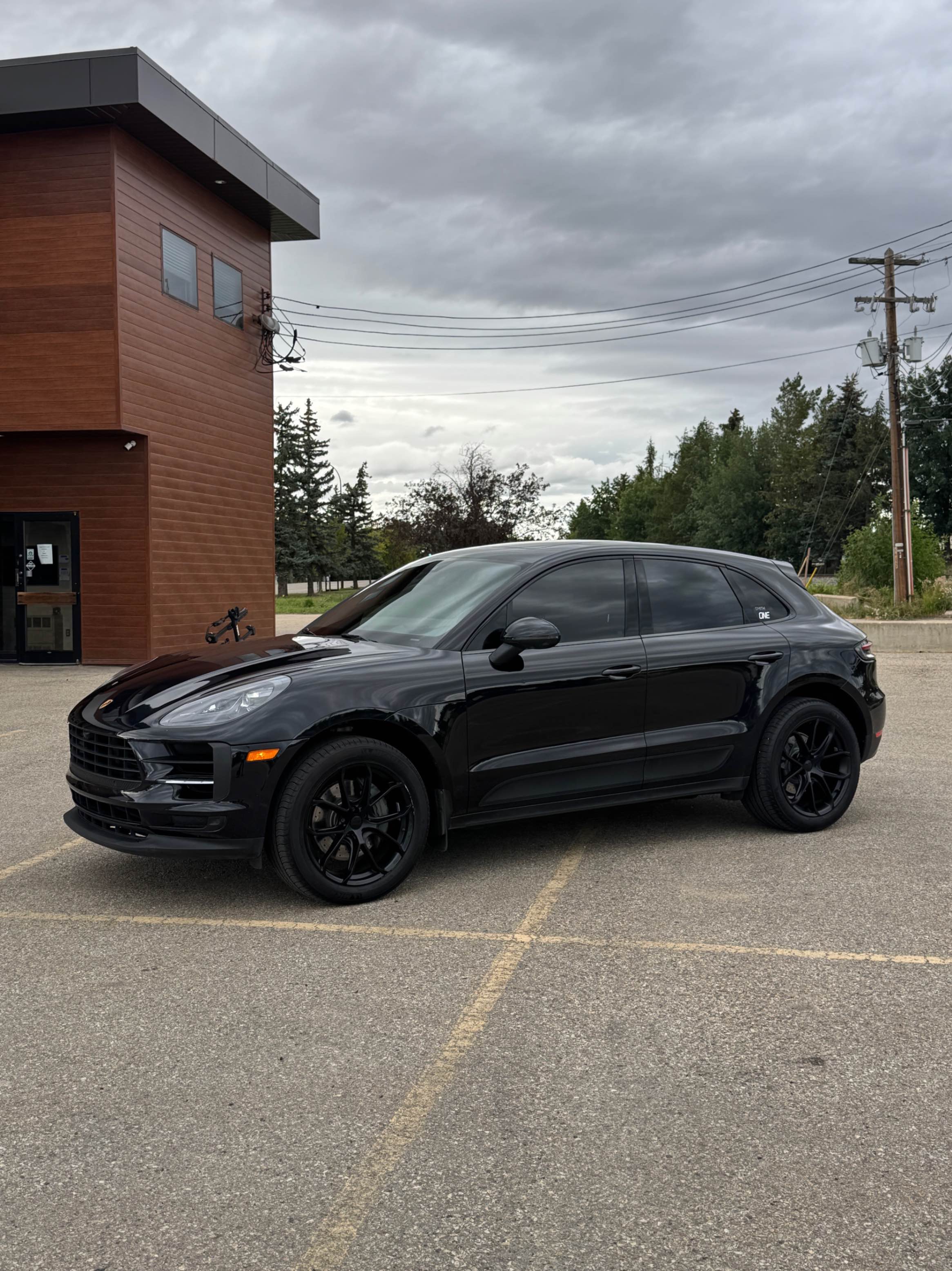 Photo 2 from auction – 2020 PORSCHE MACAN S with VIN WP1AB2A56LLB32184