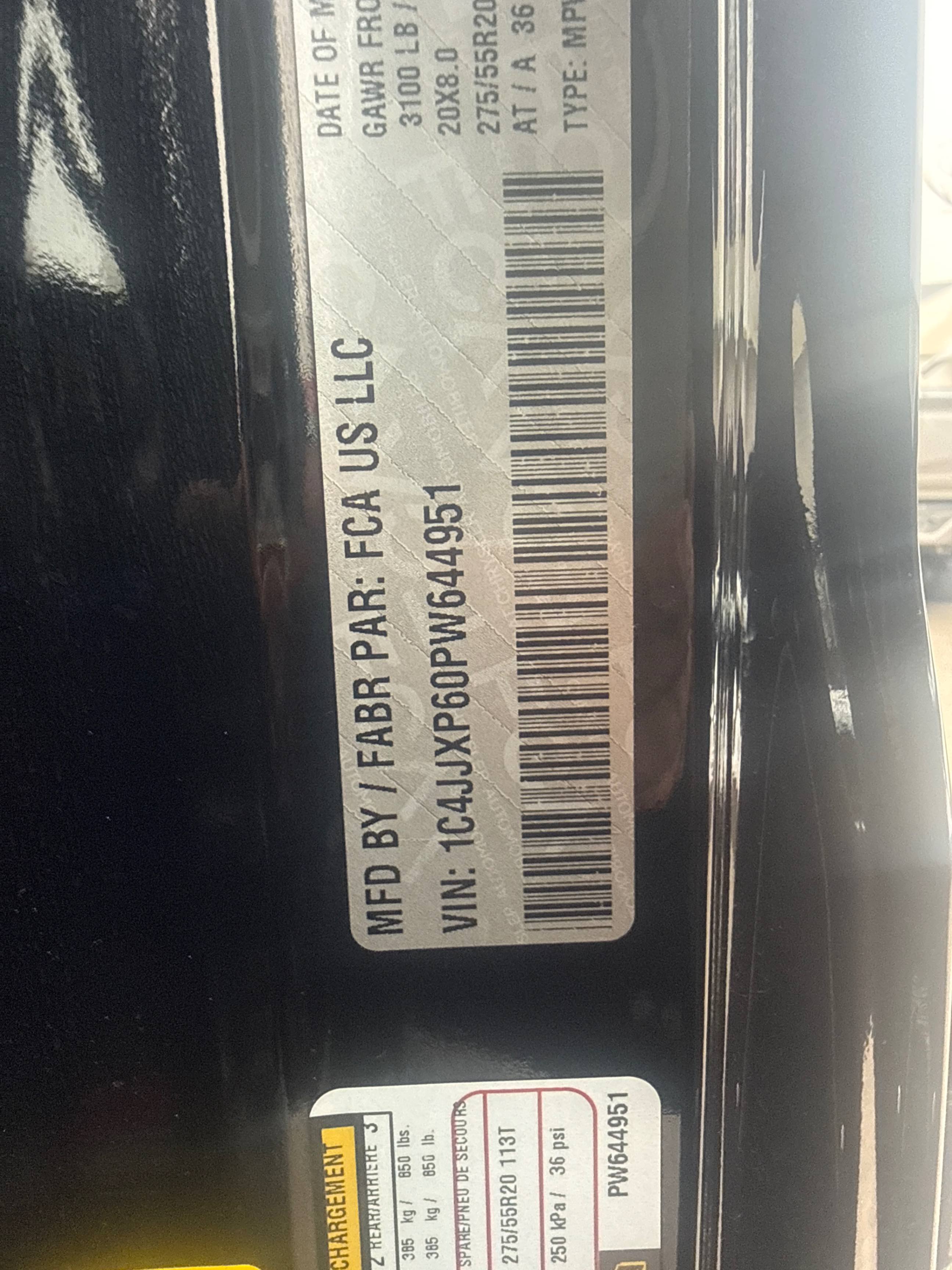 Снимка 10 от търг – 2023 JEEP WRANGLER 4XE HIGH ALTITUDE с VIN 1C4JJXP60PW644951