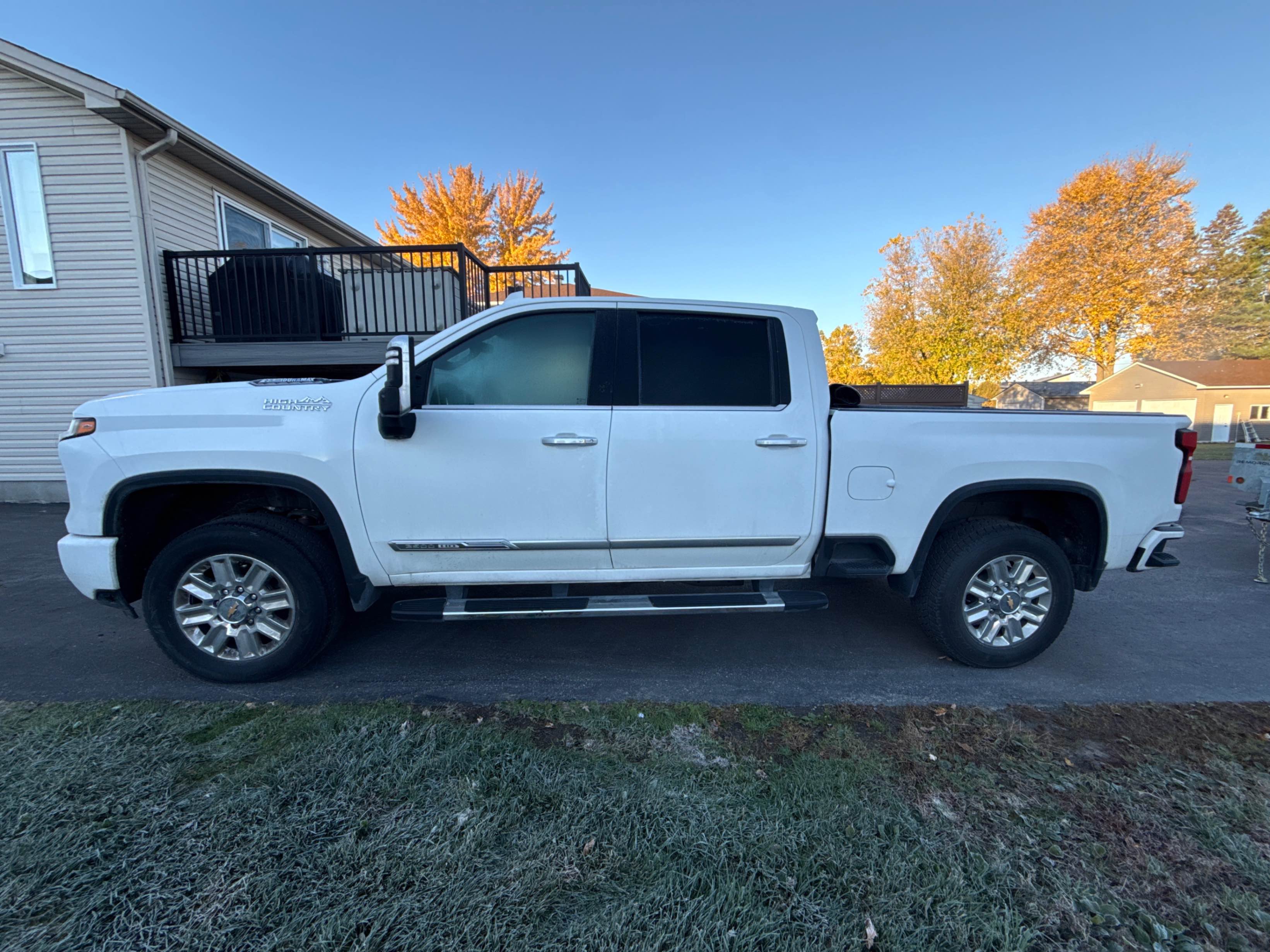 Снимка 2 от търг – 2025 CHEVROLET SILVERADO 2500HD HIGH COUNTRY с VIN 2GC4KREY3S1222831