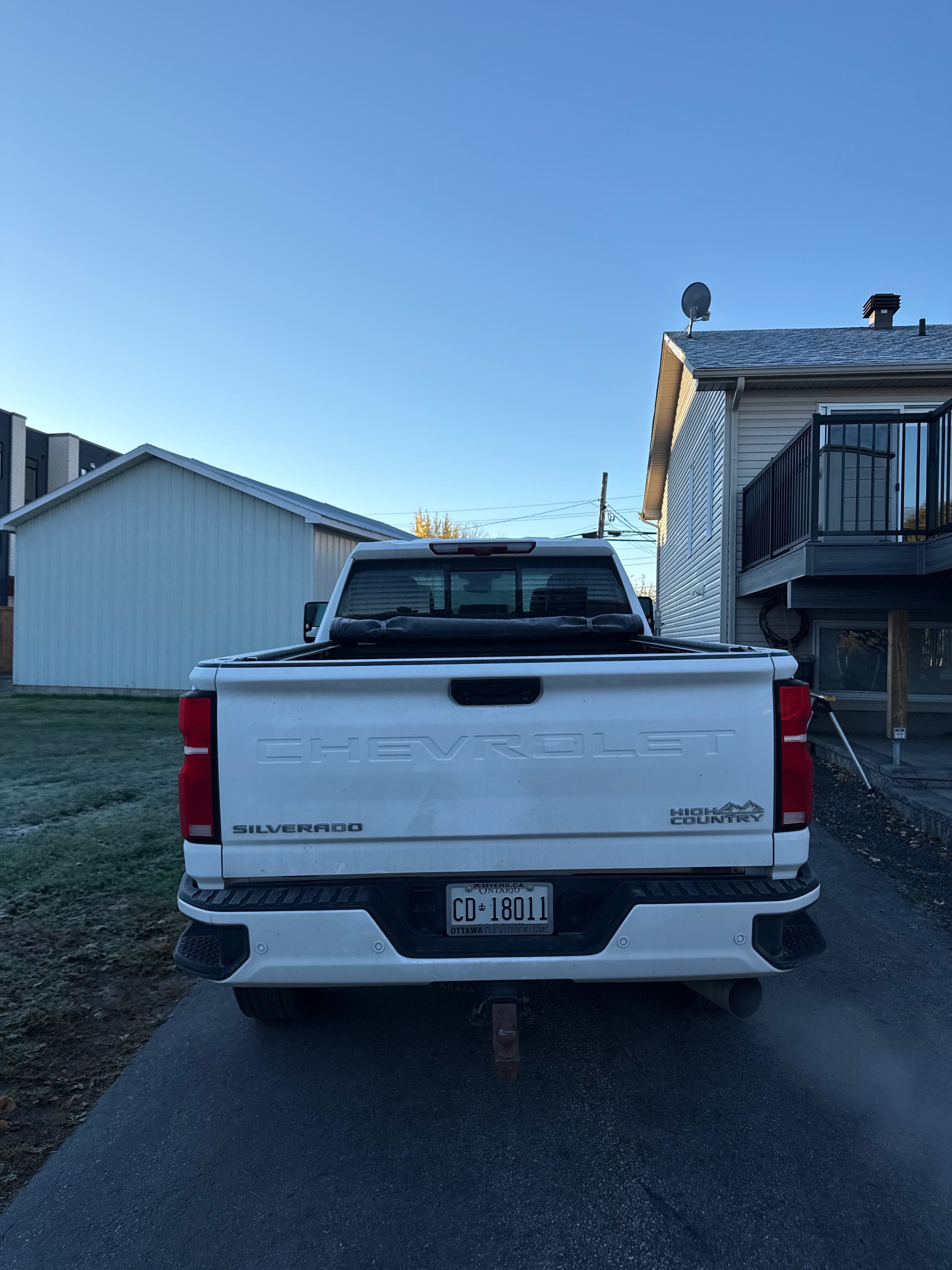 Снимка 4 от търг – 2025 CHEVROLET SILVERADO 2500HD HIGH COUNTRY с VIN 2GC4KREY3S1222831