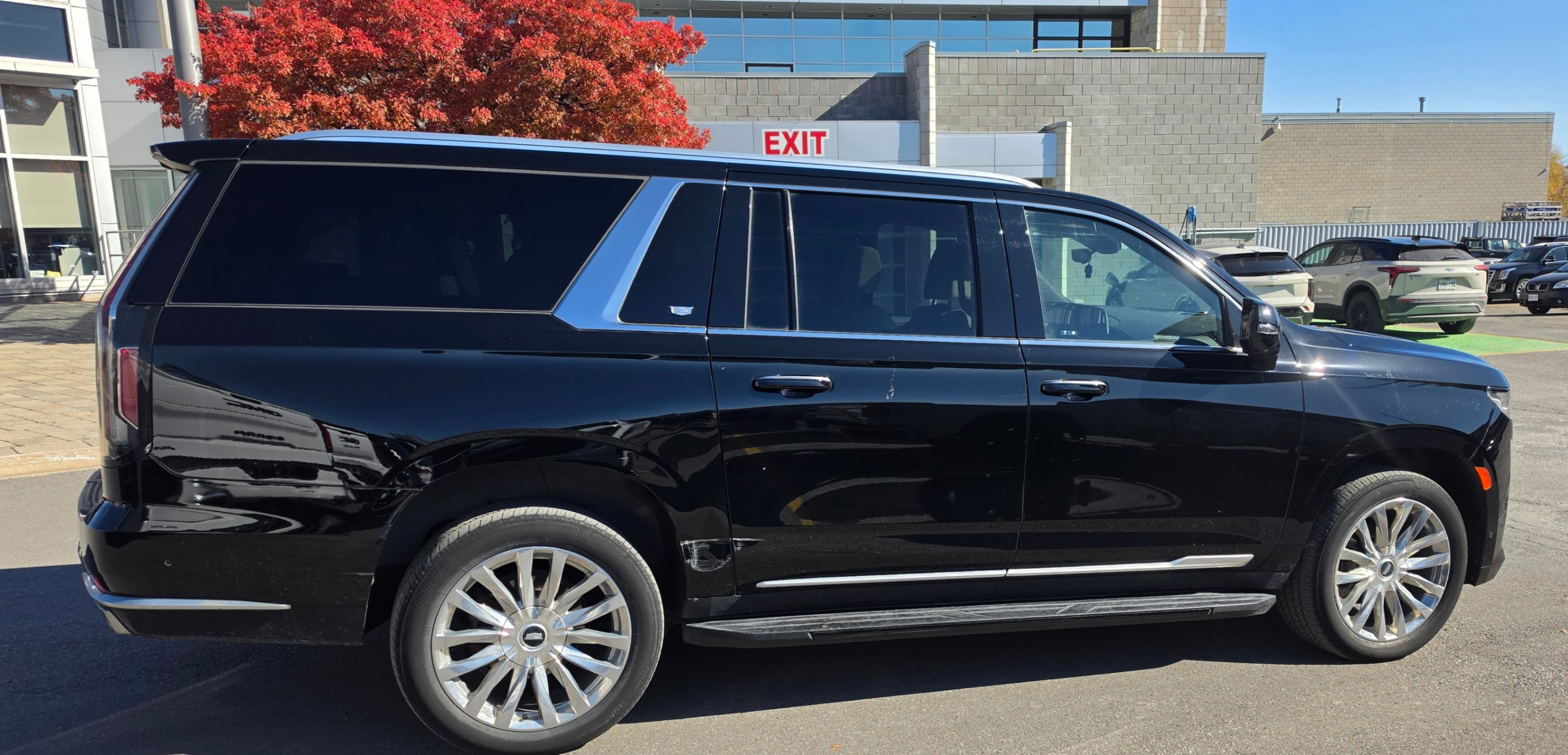 Снимка 3 от търг – 2023 CADILLAC ESCALADE ESV 4WD PREMIUM LUXURY с VIN 1GYS4KKL6PR413430