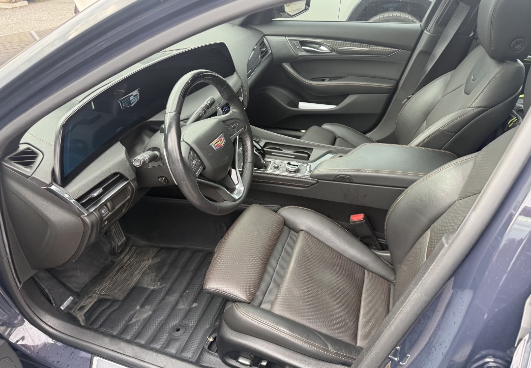 Снимка 5 от търг – 2025 CADILLAC CT5 SPORT с VIN 1G6DU5RK6S0100567