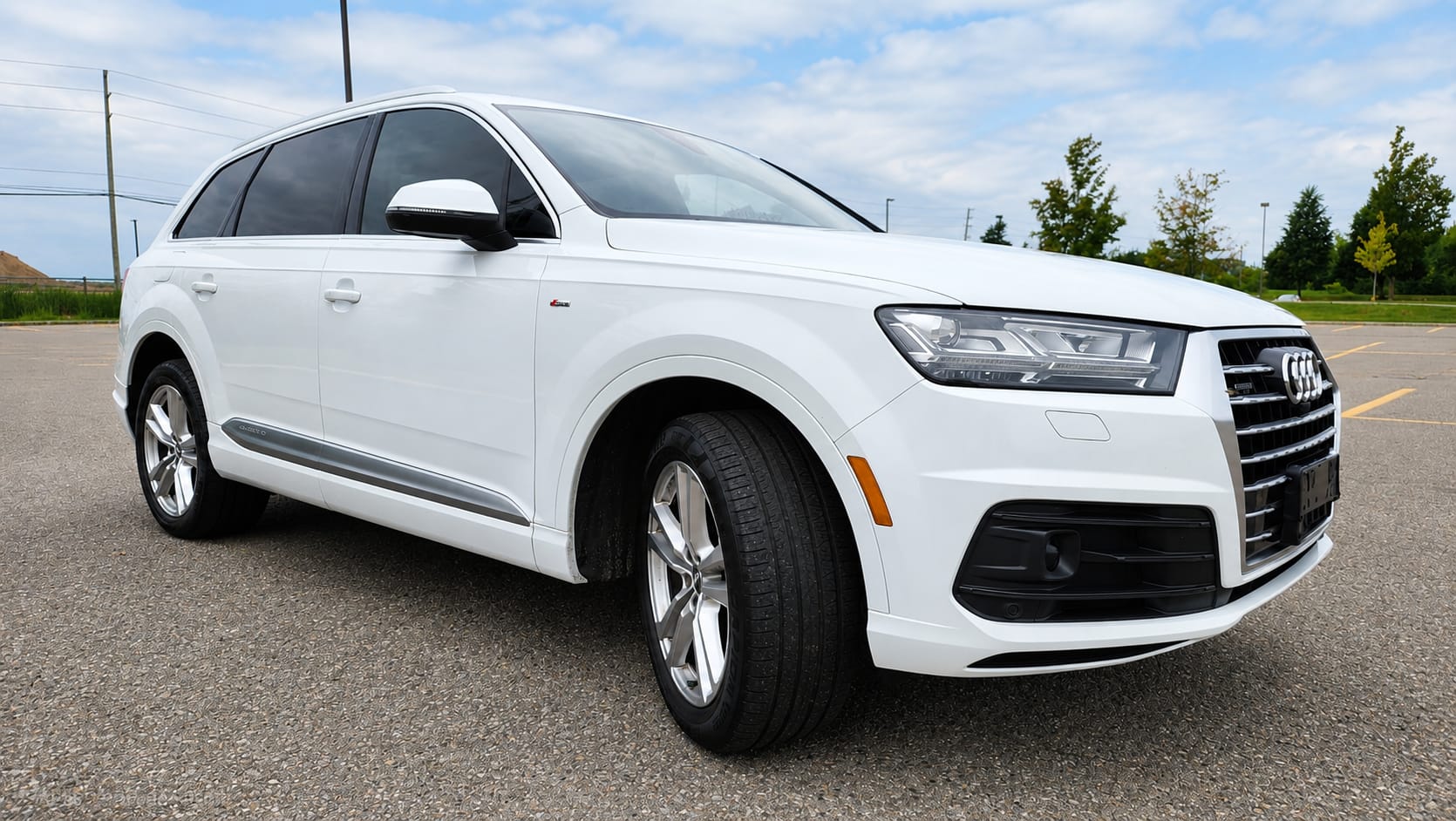 AUDI Q7 3.0T TECHNIK 2017 with VIN WA1WAAF78HD045977 - Photo from auction