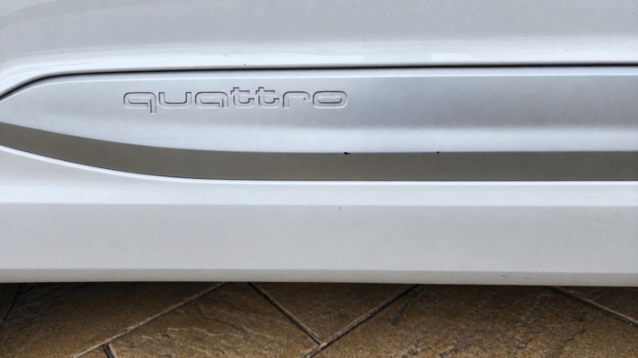 Photo 19 from auction – 2017 AUDI Q7 3.0T TECHNIK with VIN WA1WAAF78HD045977