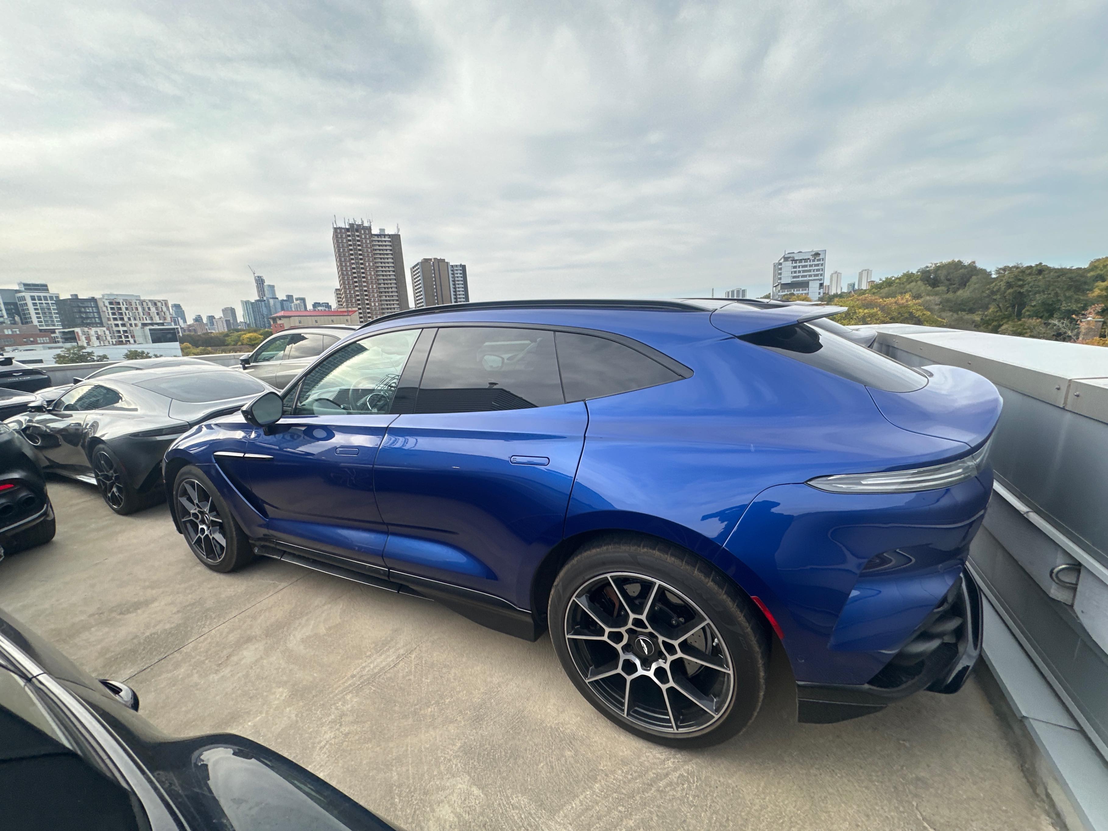 Photo 2 from auction – 2023 ASTON MARTIN DBX 707 with VIN SD7VUJBW8PTV07058