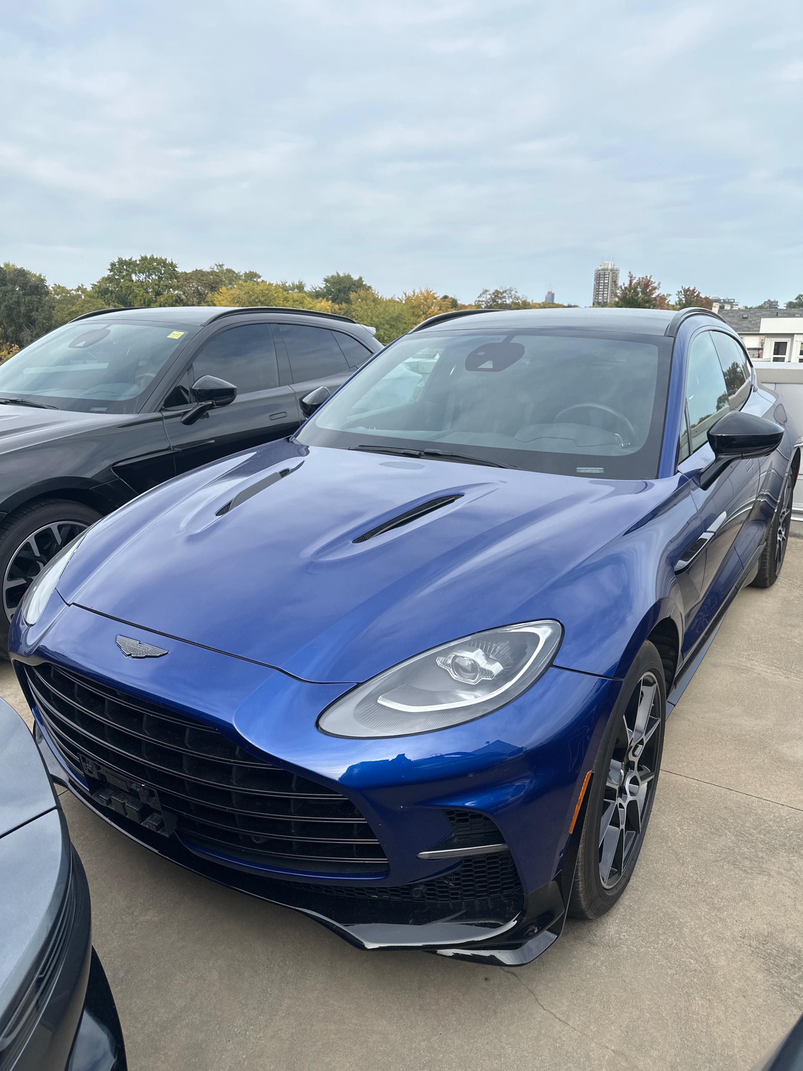 ASTON MARTIN DBX 707 2023 with VIN SD7VUJBW8PTV07058 - Photo from auction