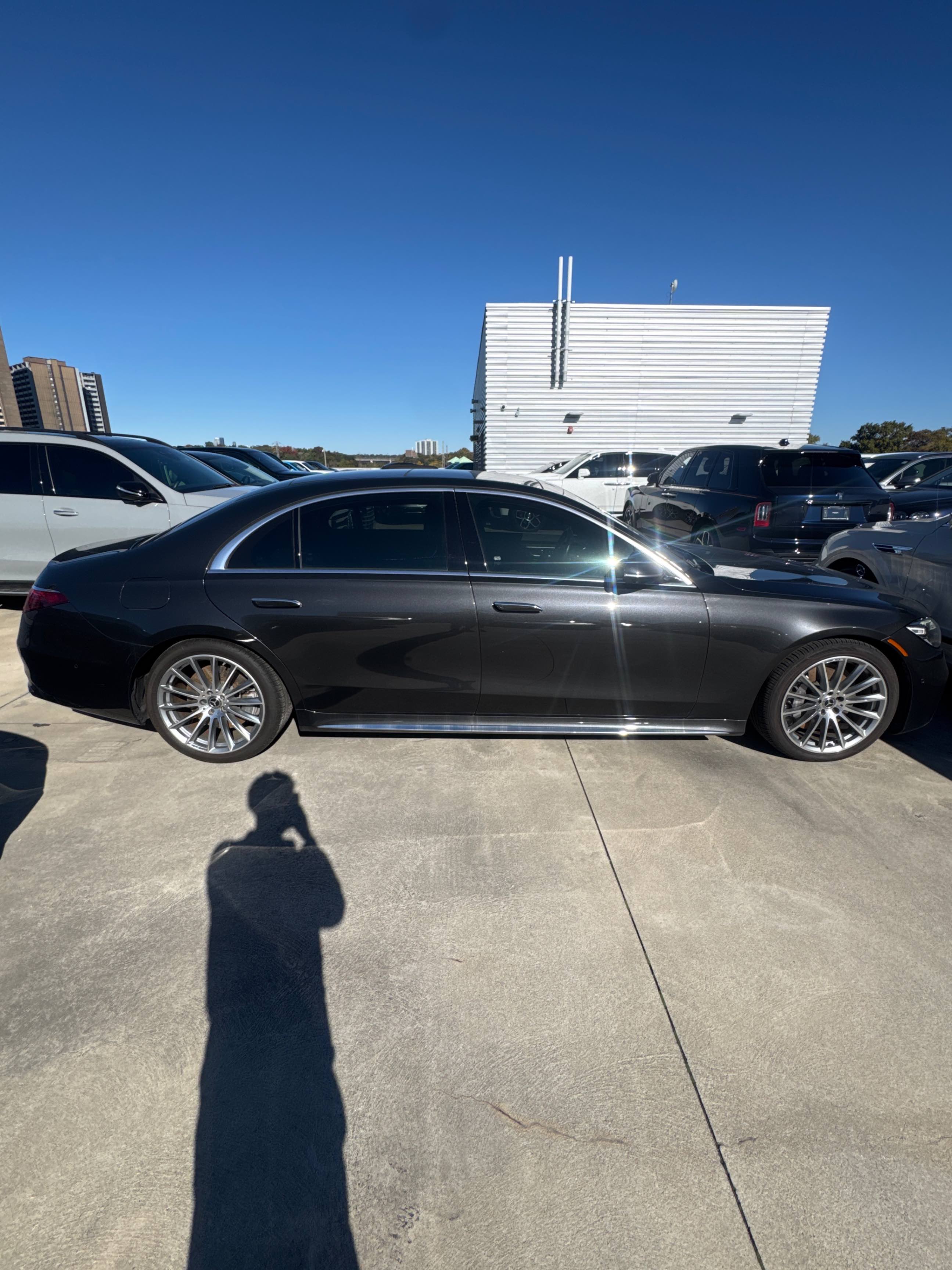 Снимка 3 от търг – 2023 MERCEDES-BENZ S-CLASS S 580 с VIN W1K6G7GB5PA232058