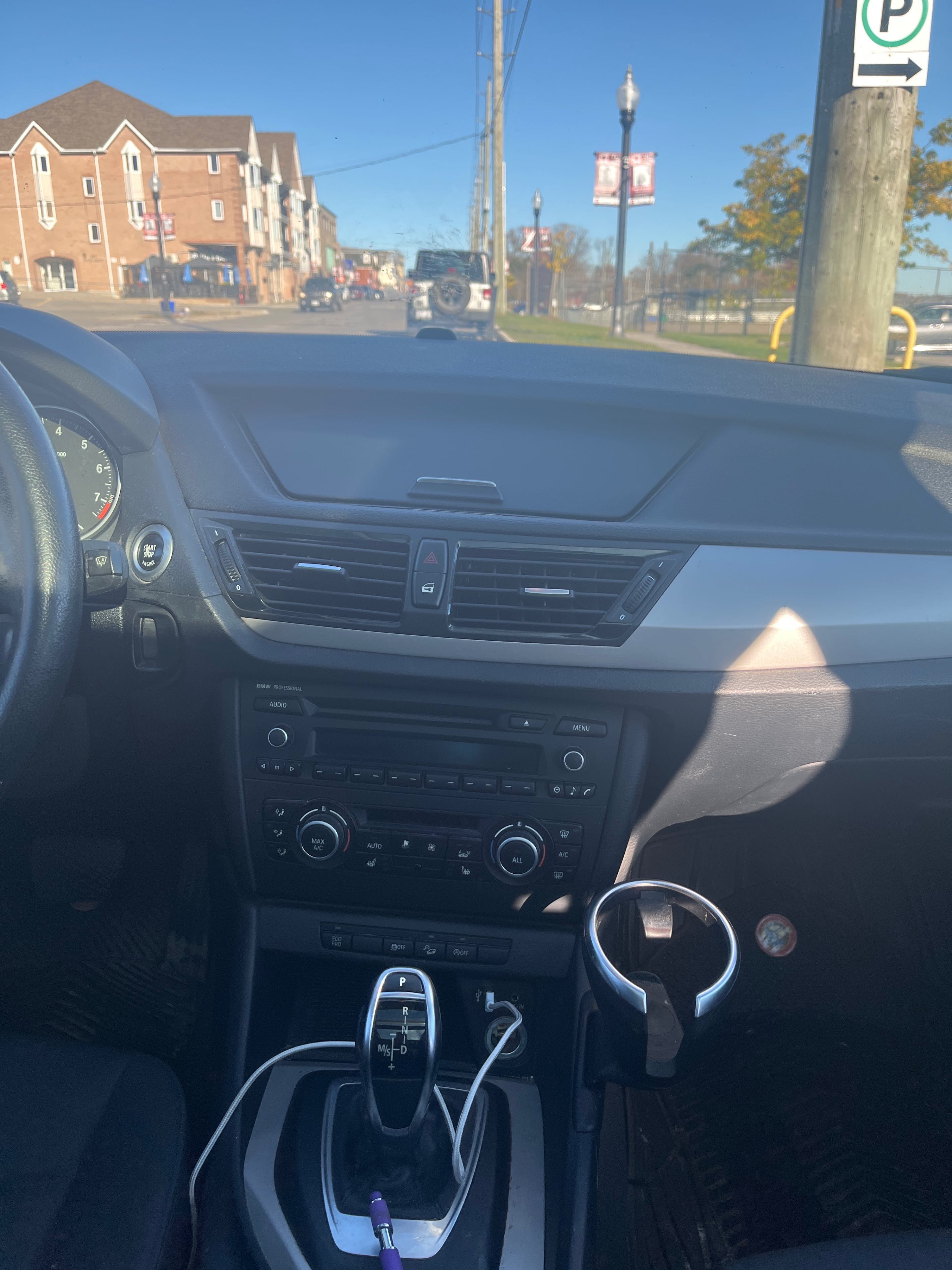 Снимка 9 от търг – 2014 BMW X1 XDRIVE28I с VIN WBAVL1C54EVY16551