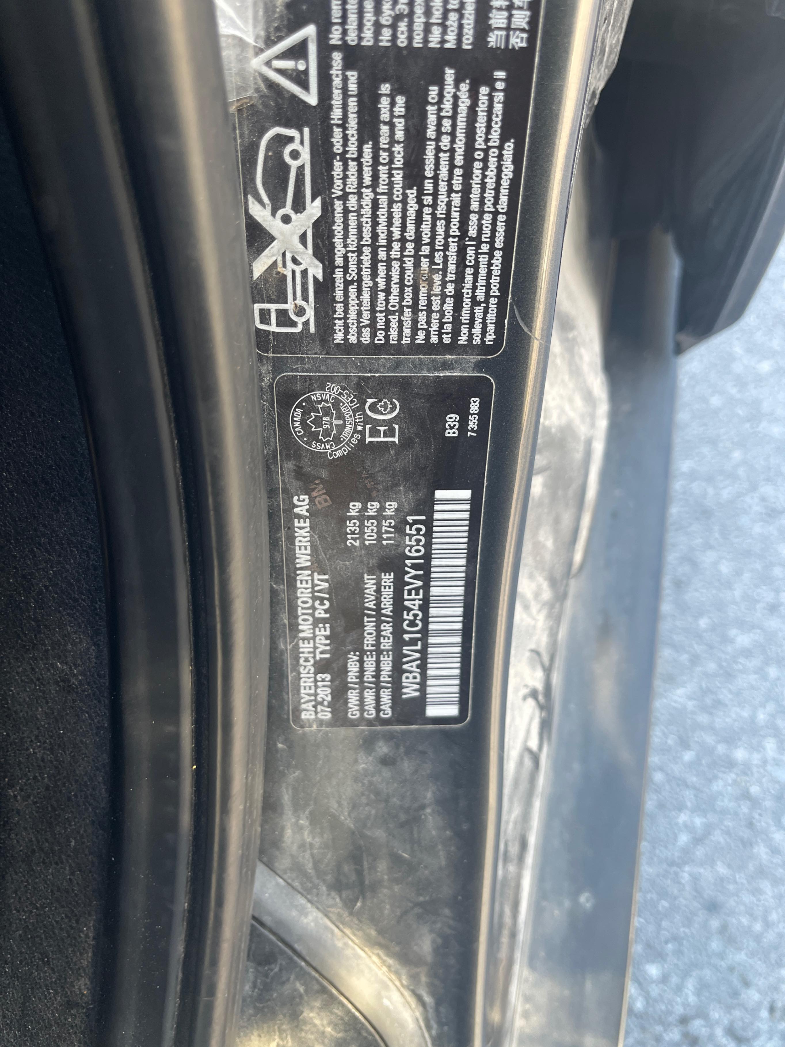 Снимка 10 от търг – 2014 BMW X1 XDRIVE28I с VIN WBAVL1C54EVY16551