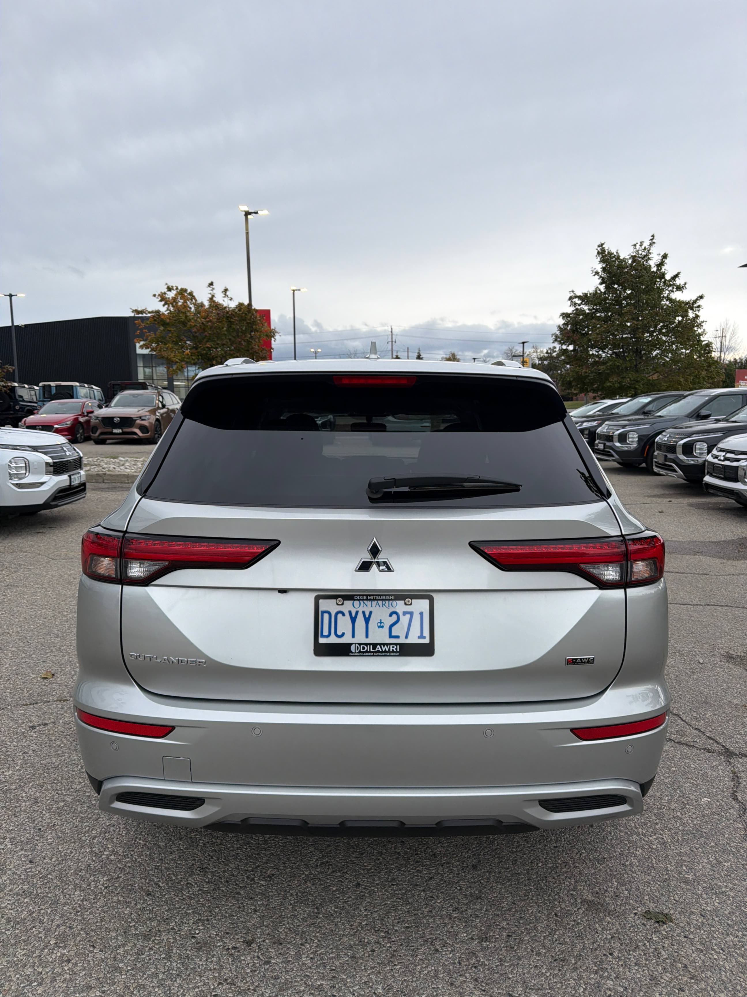 Снимка 4 от търг – 2024 MITSUBISHI OUTLANDER S-AWC с VIN JA4J4VA84RZ633484